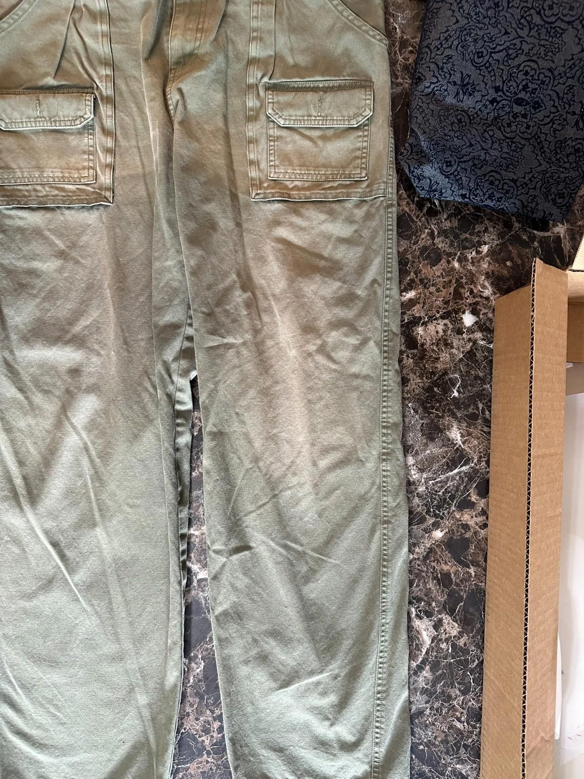 Cabelas Cabela’s Classic Fit pants, size 36x34, in olive green Size US 36 / EU 52 - 3 Thumbnail