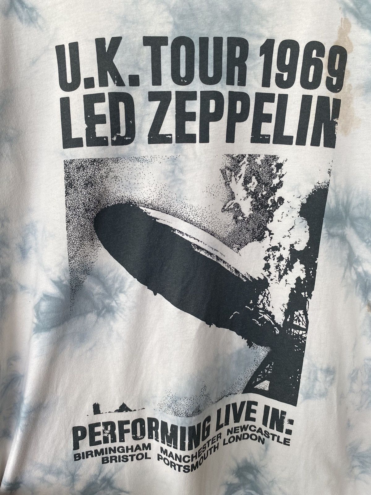 Band Tees Led Zeppelin UK Tour 1969 x Uniqlo Tie Dye Band Tees Size US XL / EU 56 / 4 - 4 Thumbnail