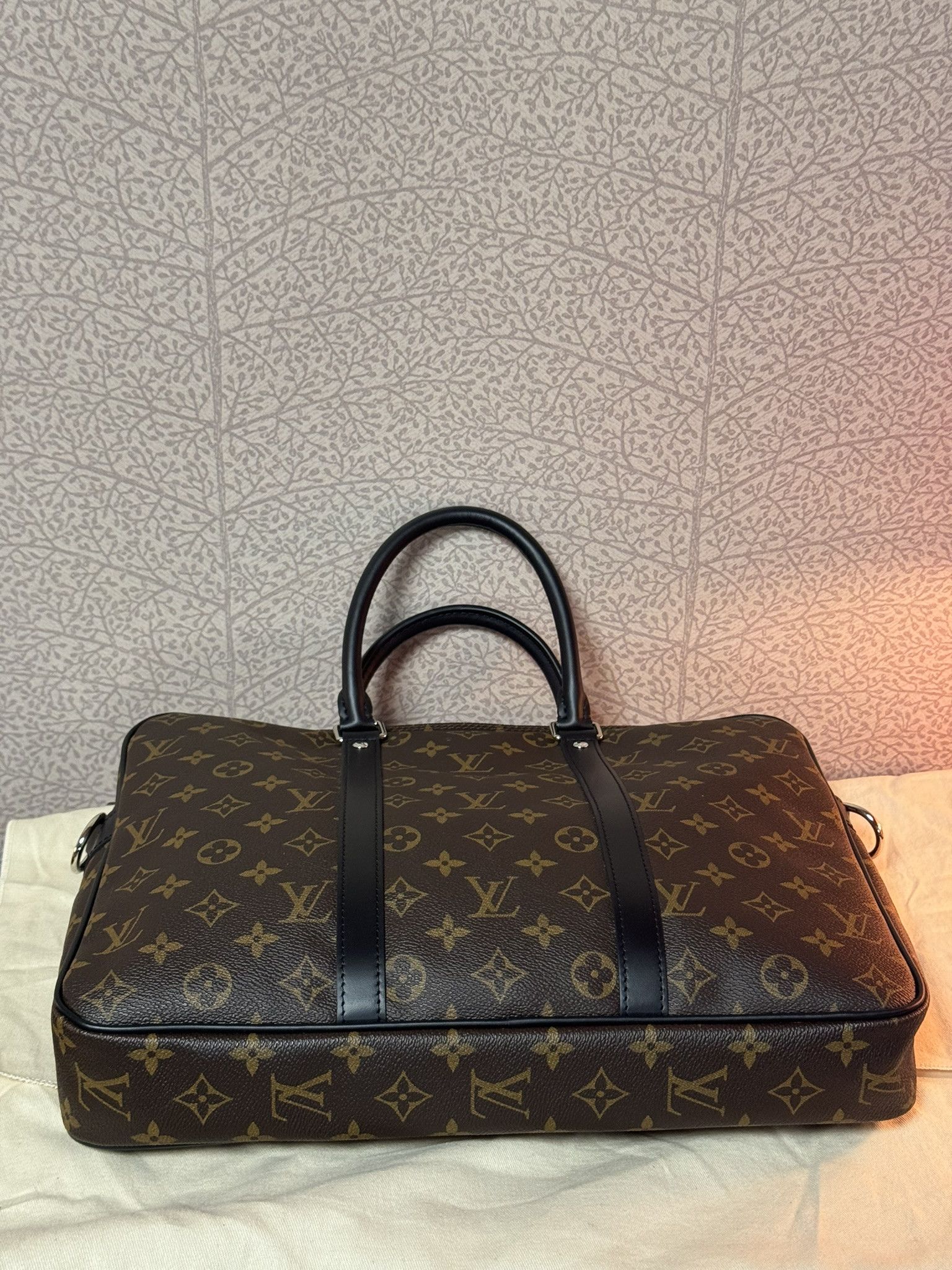 Louis Vuitton Louis Vuitton Porte Documents Voyage PM Monogram M52005 Size ONE SIZE - 3 Thumbnail