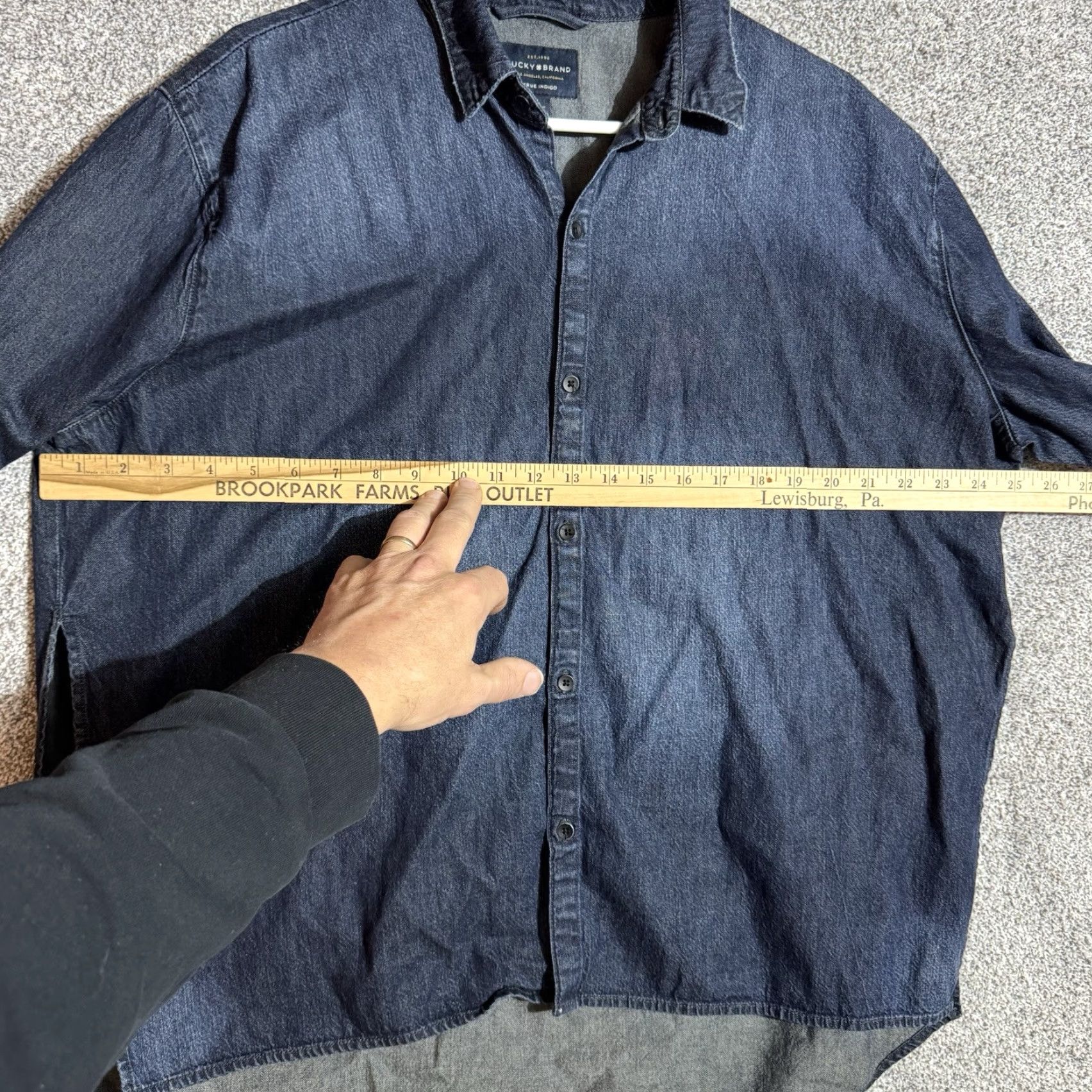 Lucky Brand Lucky Brand Denim Shirt Women Large True Indigo Grunge Boho Streetwear Shirt Womens L Denim Blue 100% Cotton Grunge Cowboy High Low Vintage No Size L / US 10 / IT 46 - 2 Thumbnail