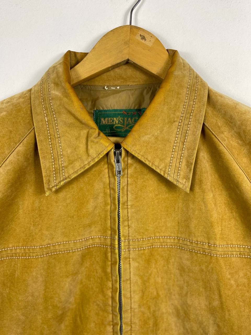 Japanese Brand vintage japanese brand velvet jacket nice design Size US L / EU 52-54 / 3 - 2 Thumbnail