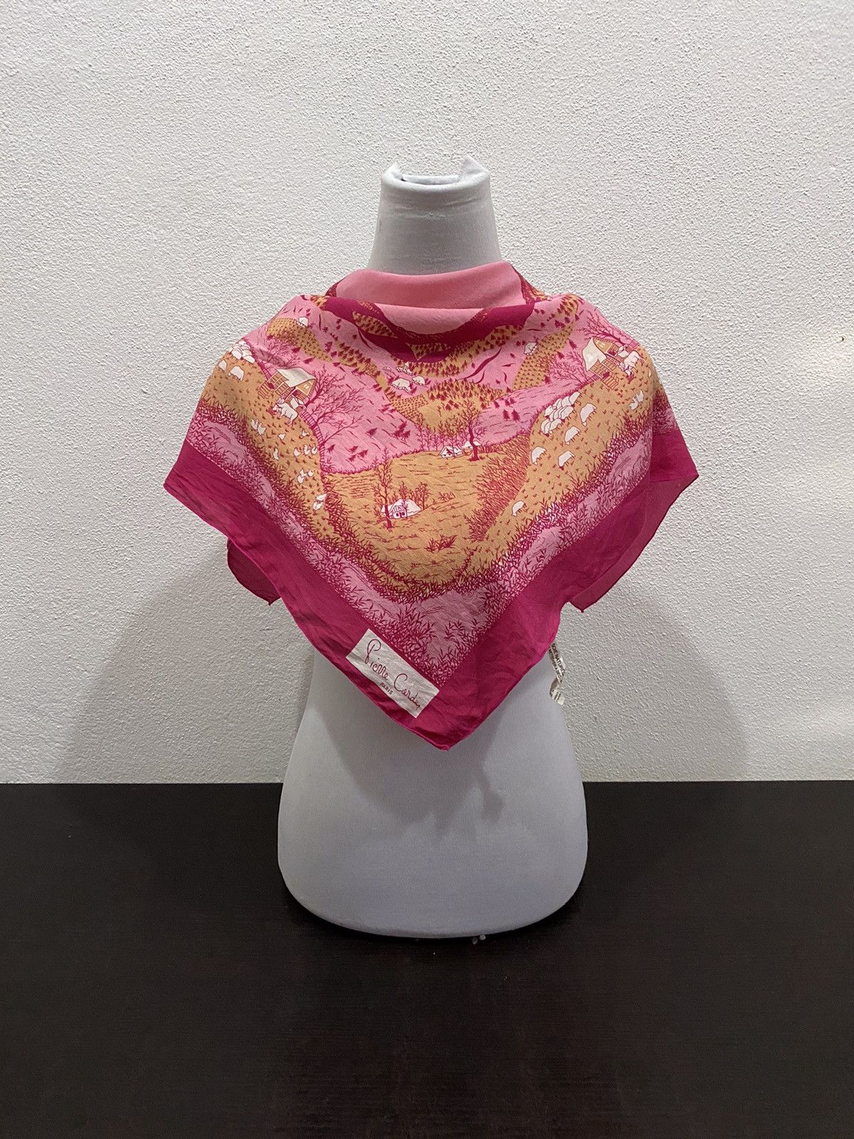 Pierre Cardin Pierre Cardin Overprint Scarves/Handkerchief/Neckerchief Size ONE SIZE - 2 Thumbnail