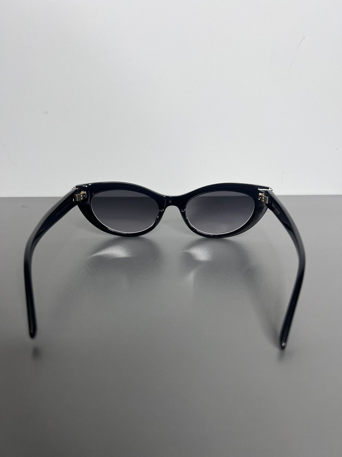 Saint Laurent Paris Saint Laurent Sunglasses Size ONE SIZE - 4 Thumbnail