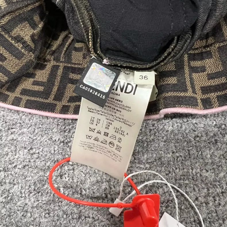 Fendi Fendi Monogram Print Casual Shorts for Sale Size US 36 / EU 52 - 6 Thumbnail
