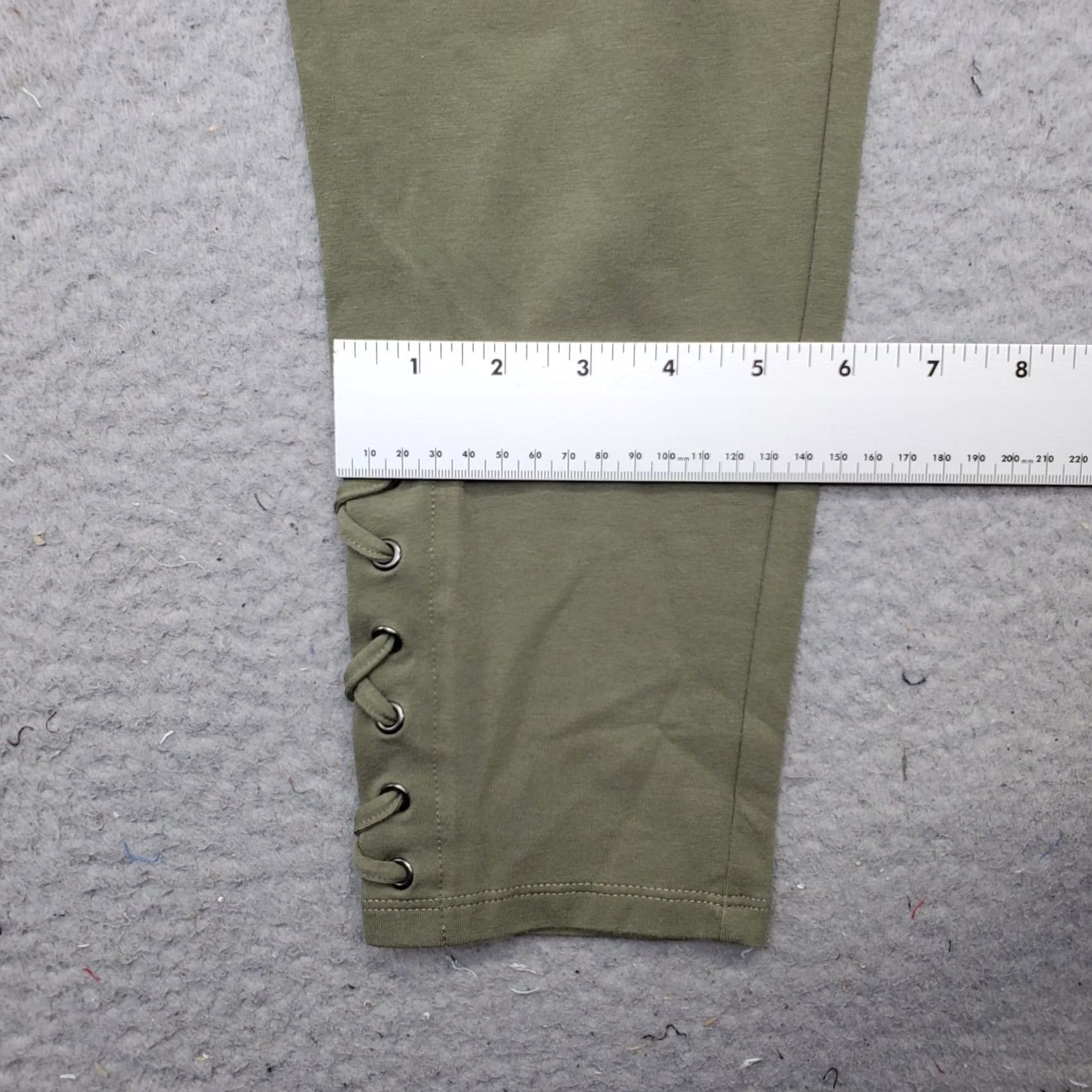 Vintage Style&co. Leggings Womens XL Green Mid-Rise Criss Cross Waistband Ankle Shirt Size 40" / US 18 - 6 Thumbnail