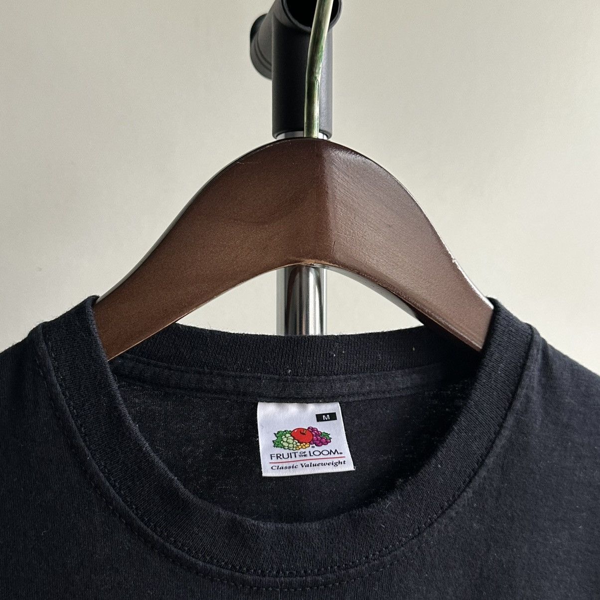 Vintage VINTAGE Y2K FAMILY GUY EVIL MONKEY IN MY CLOSET PROMO TEE Size US M / EU 48-50 / 2 - 5 Thumbnail