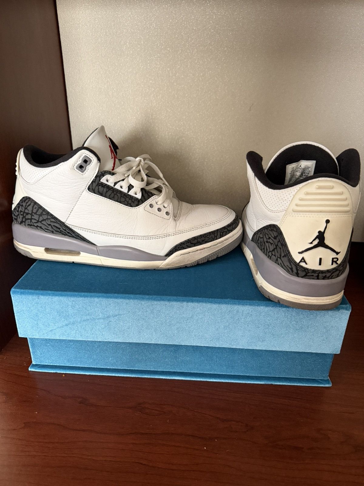 Jordan Brand Air Jordan 3 Retro Cement Grays Size 12 Size US 12 / EU 45 - 2 Thumbnail