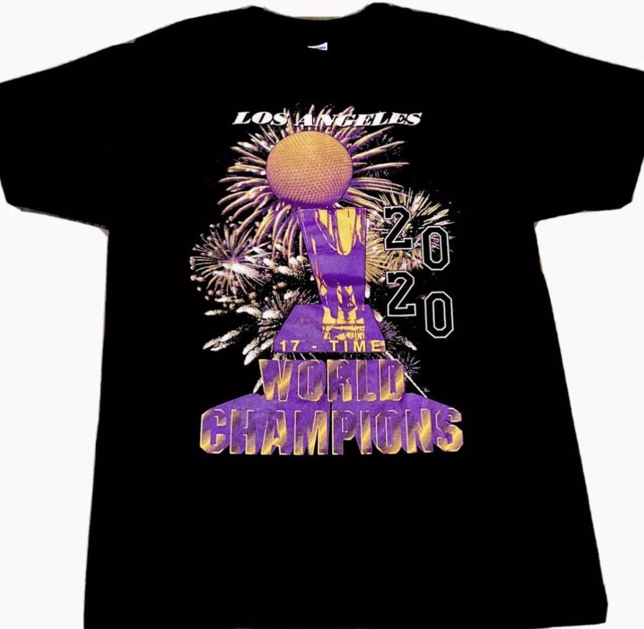 NBA × Undefeated Undefeated x Lakers 2020 NBA Champions Shirt Size US XL / EU 56 / 4 - 2 Thumbnail