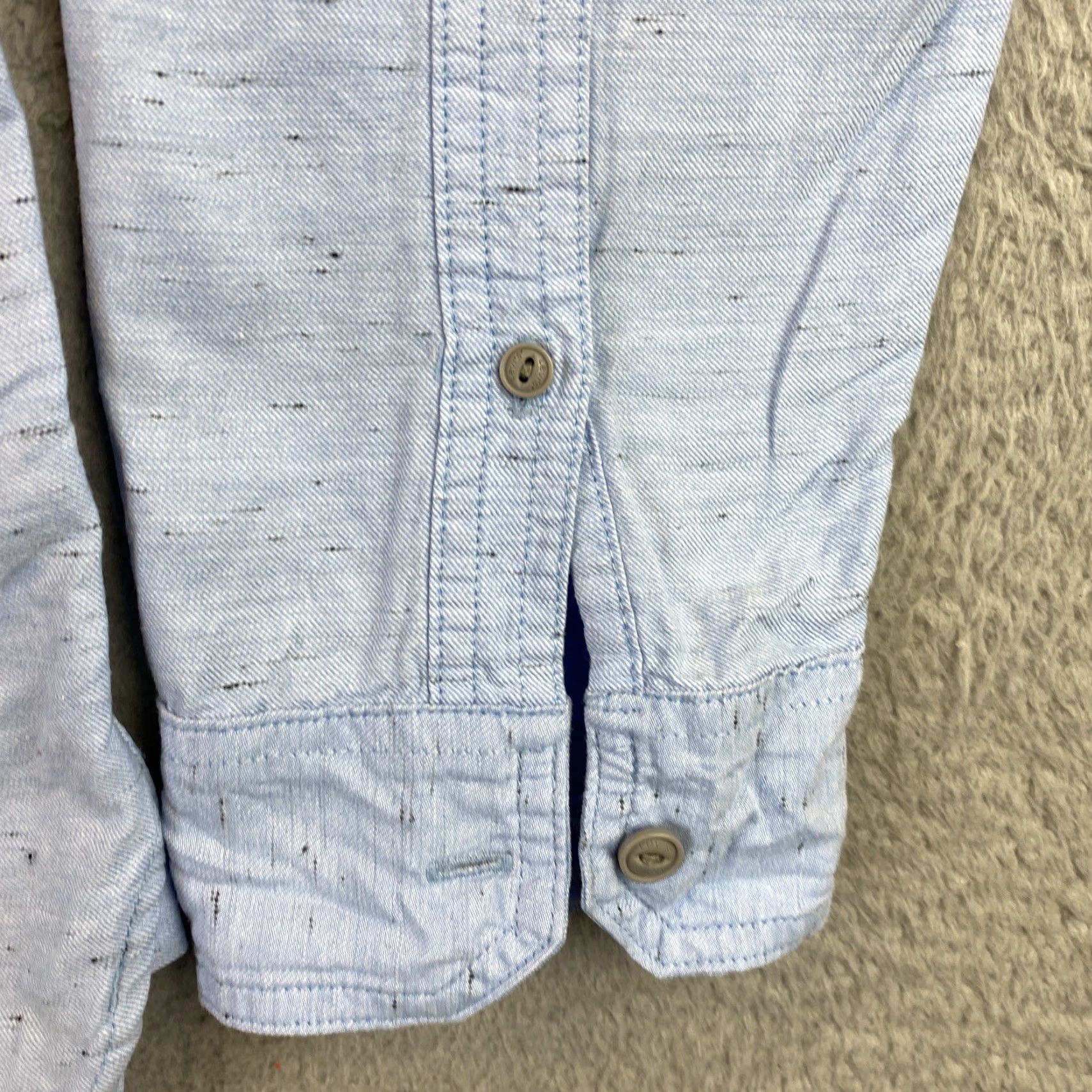 Vintage VINTAGE Levi’s Button-Up Shirt L Blue Outdoor Hiking Fishing Mens Size US L / EU 52-54 / 3 - 7 Thumbnail