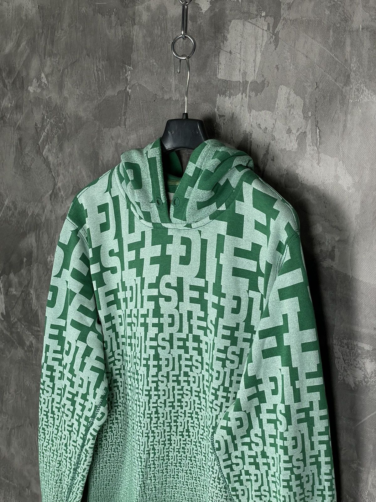 Diesel × Vintage Diesel monogram green Y2K zip hoodie Size US M / EU 48-50 / 2 - 6 Thumbnail