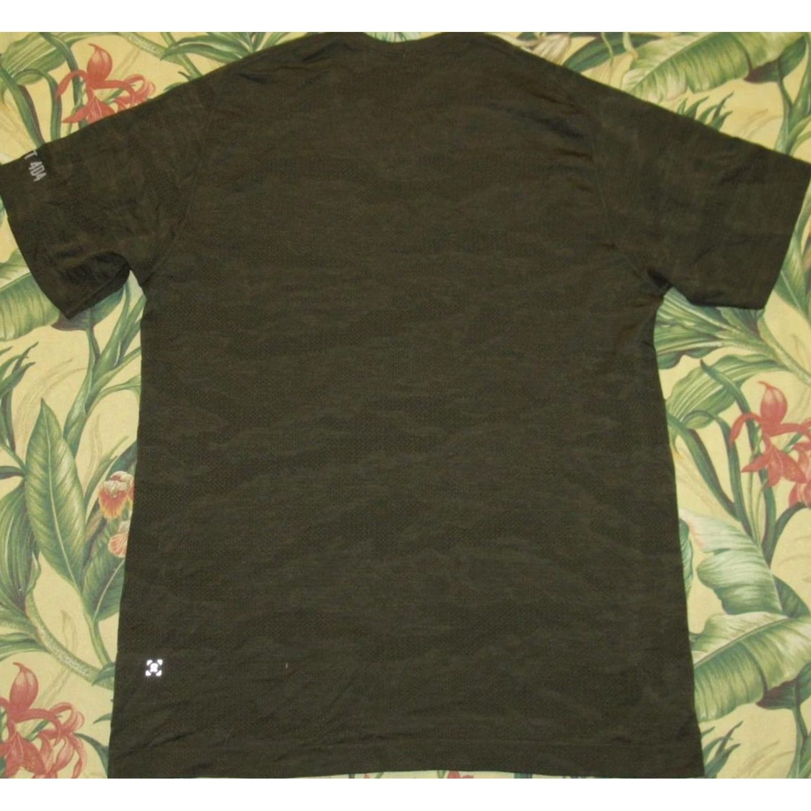 Lululemon LULULEMON Cross Fit Green Short Sleeve Tech T Shirt Large L Mens Size US L / EU 52-54 / 3 - 3 Thumbnail