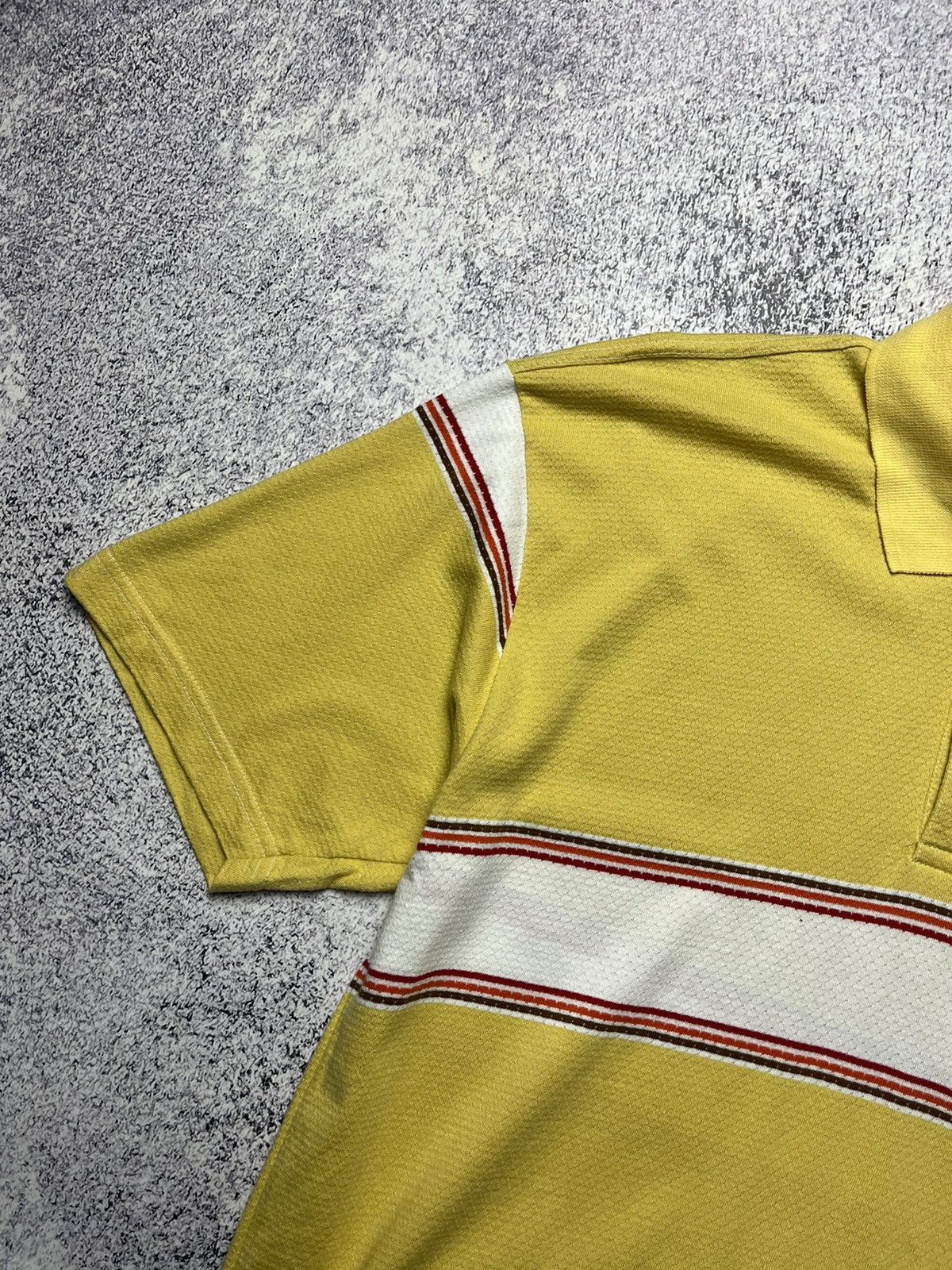 Lacoste Vintage Lacoste Polo Yellow Logo Rare Size L Size US L / EU 52-54 / 3 - 6 Thumbnail
