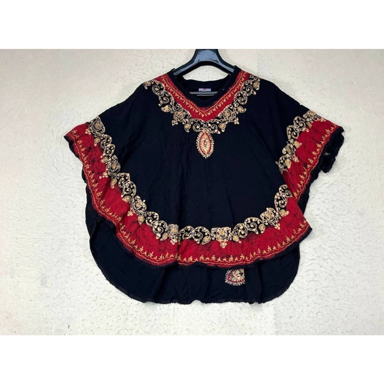 Vintage Batilc India Black Red Poncho Fringe Boho Hippie Shirt Free Size Shirt Women One Size Black Fringe Hippie Poncho Boho Batilc India Size ONE SIZE - 2 Thumbnail