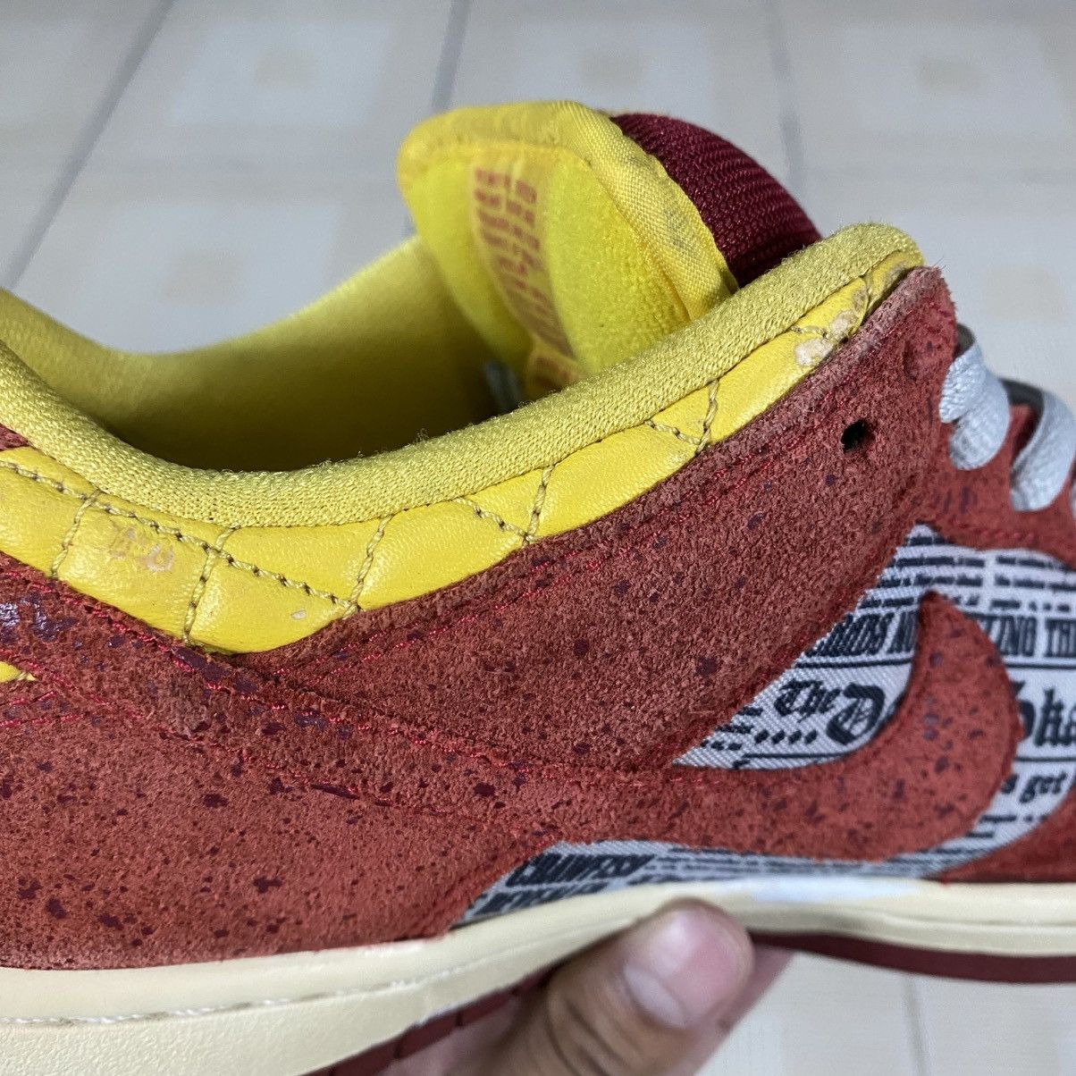 Nike SB Dunk Low Crawfish 2014 Size US 8.5 / EU 41-42 - 9 Thumbnail