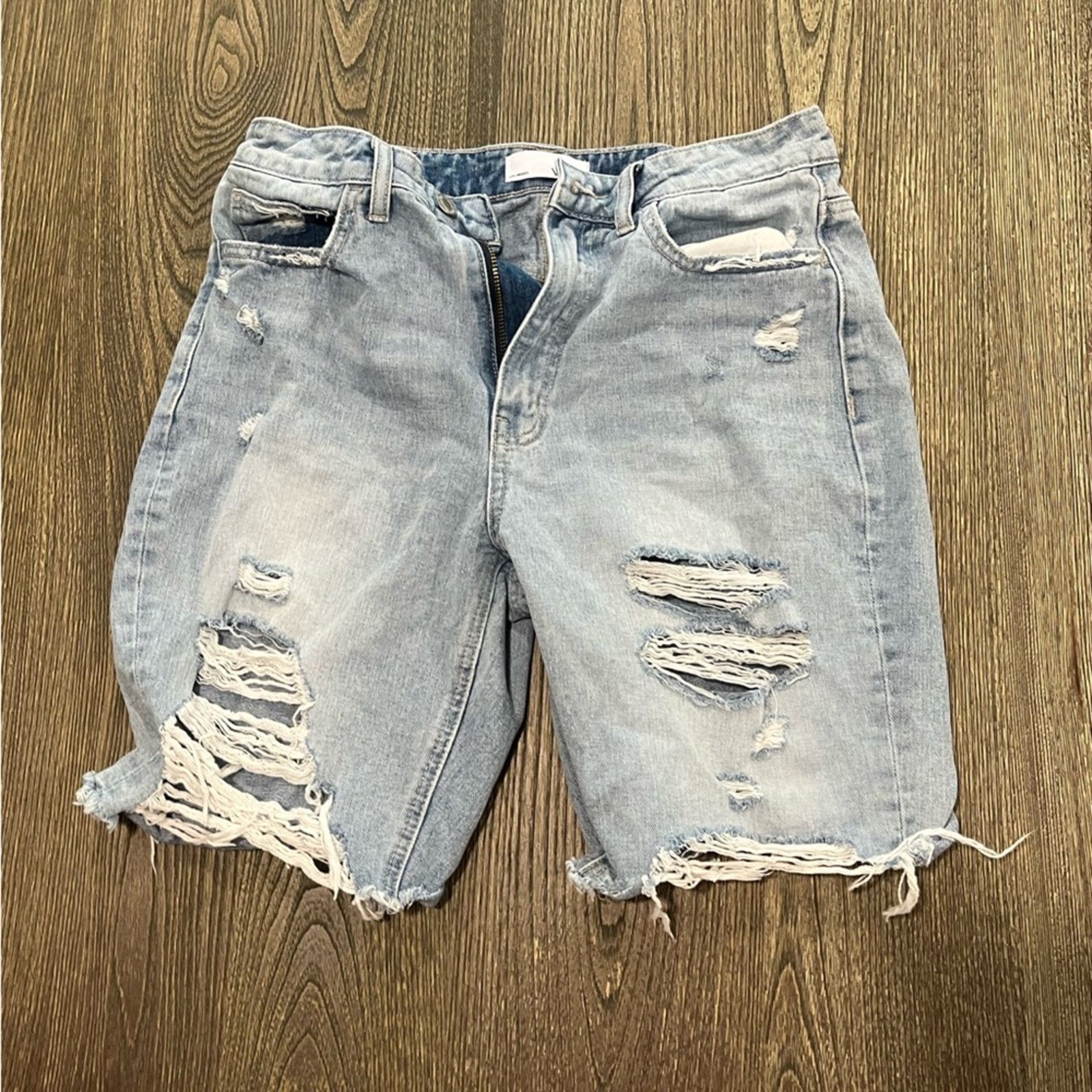 Velvet Vervet Ledro Jean Shorts High Rise Bermuda Distressed Sz 6 Size 28" / US 6 / IT 42 - 1 Thumbnail