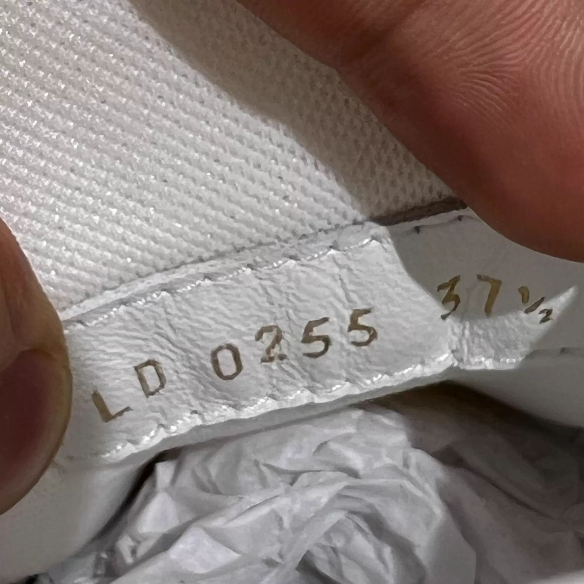 Louis Vuitton LV Trainer white pink denim BNIB, tried UK3.5/37.5 Size US 7 / IT 37 - 8 Thumbnail