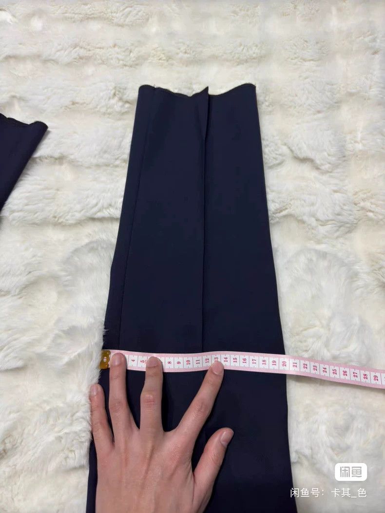 Saint Laurent Paris Saint Laurent Paris size 52 Deep blue trousers Size US 36 / EU 52 - 8 Thumbnail