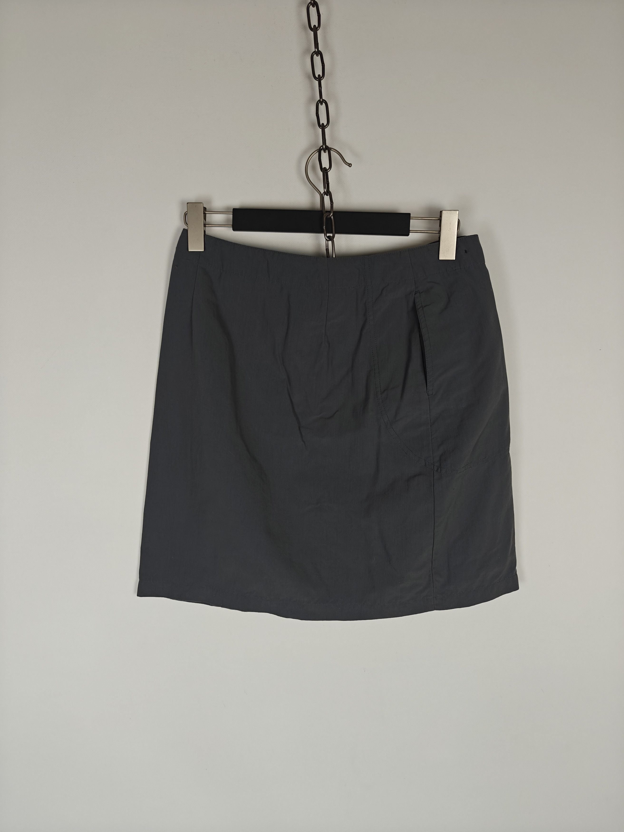 Patagonia Patagonia Nylon Skirt Outdoor Gray size 8 Size 30" / US 8 / IT 44 - 8 Thumbnail