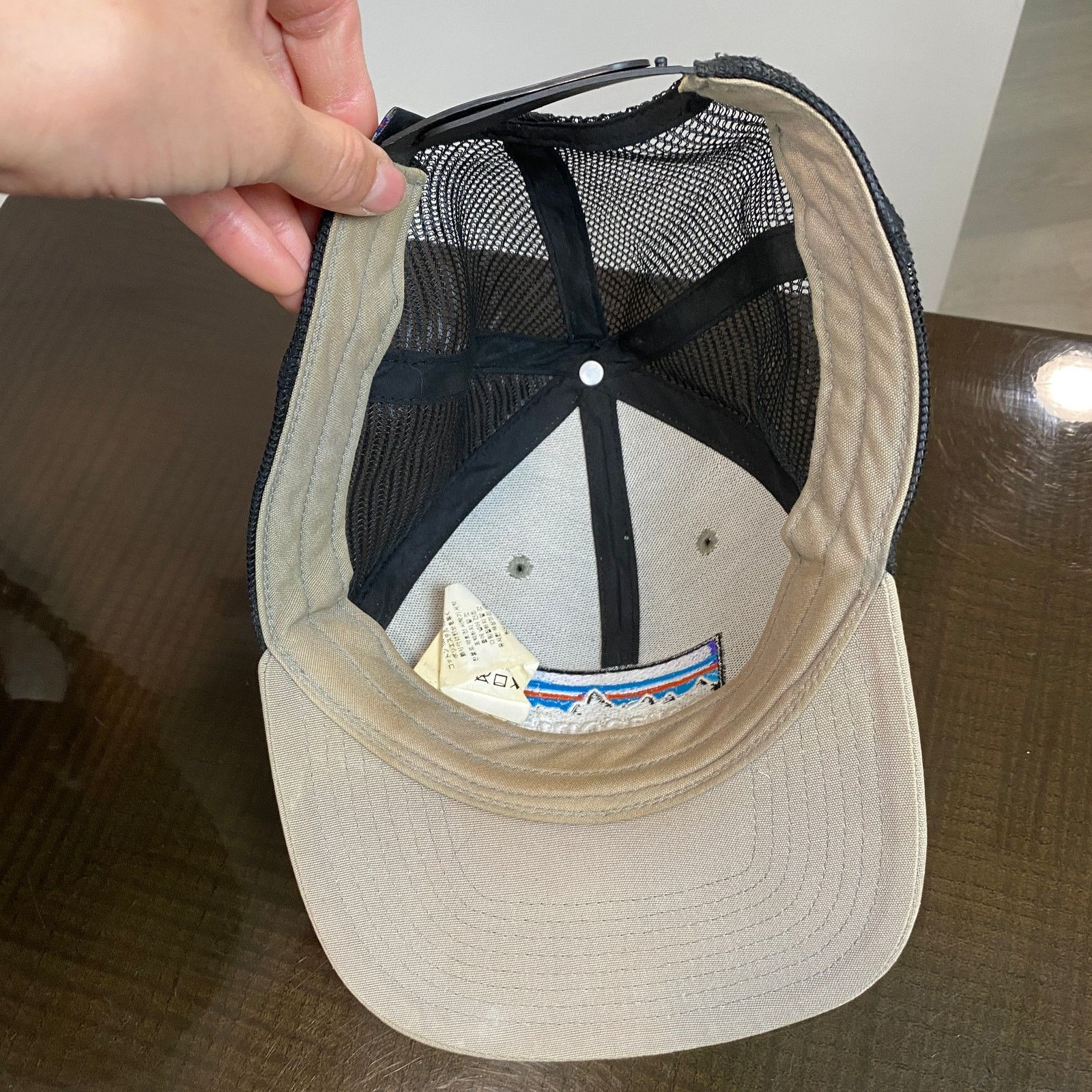 Patagonia Patagonia P-6 Logo Mesh Trucker Hat OSFA Gorpcore Size ONE SIZE - 6 Thumbnail