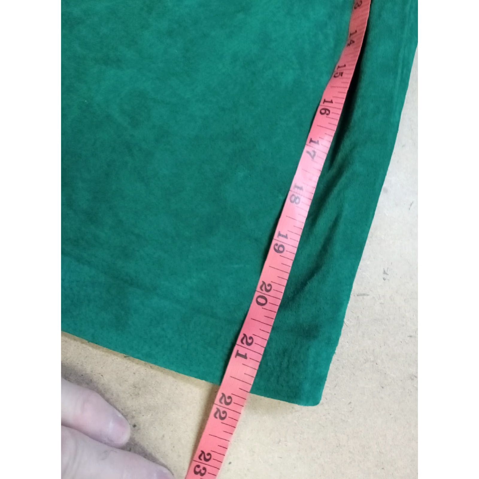 Vintage VINTAGE Danier Suede Leather Pencil Skirt Sz 4 Green Midi Straight & Pencil Zipper Snap All Seasons Lined Vintage 80s Retro Womens Size 27" / US 4 / IT 40 - 5 Thumbnail