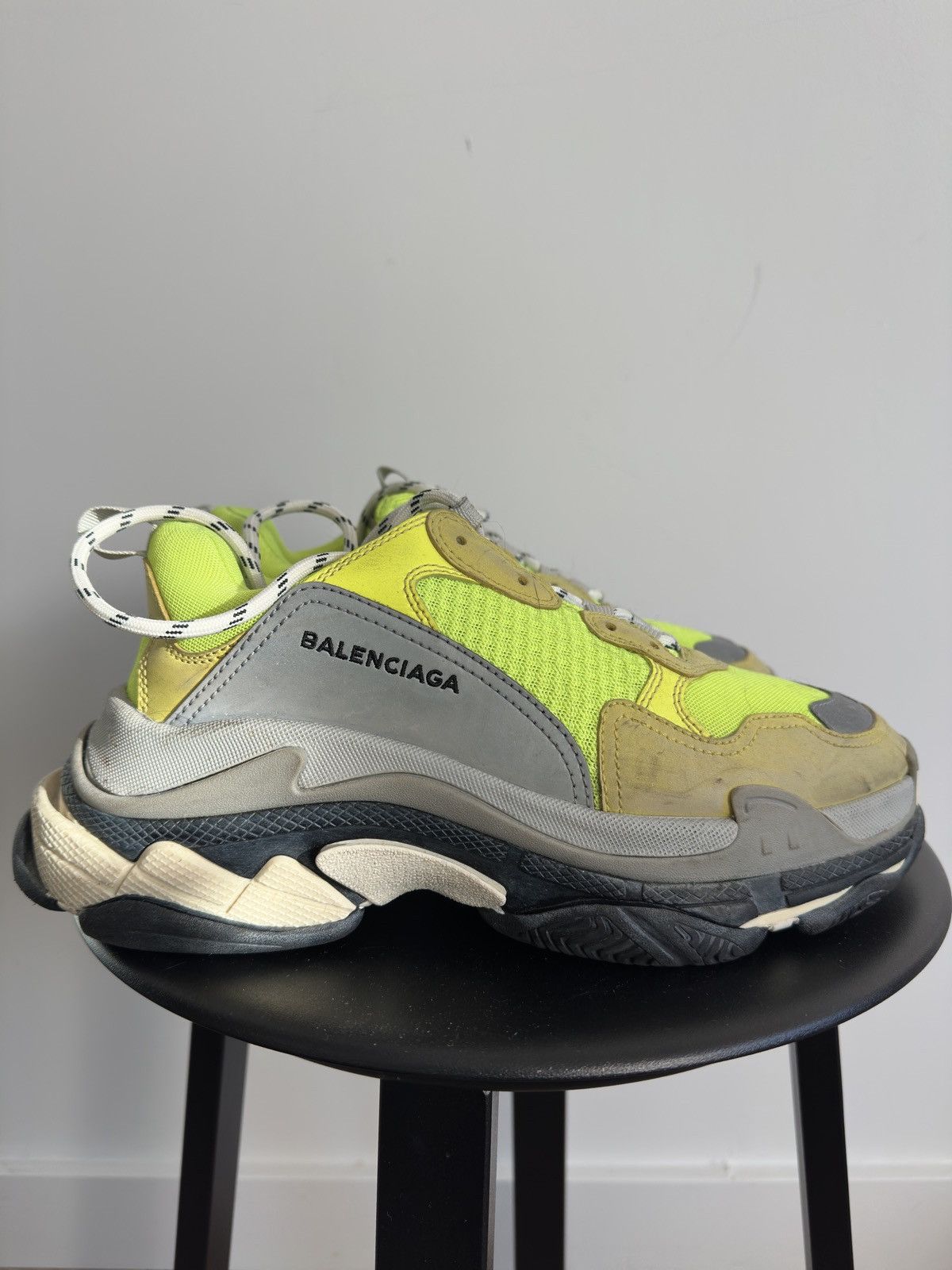 Balenciaga Balenciaga 'Triple S' Neon Grey Metallic - EU 41 / US Mens 8 Size US 8 / EU 41 - 4 Thumbnail