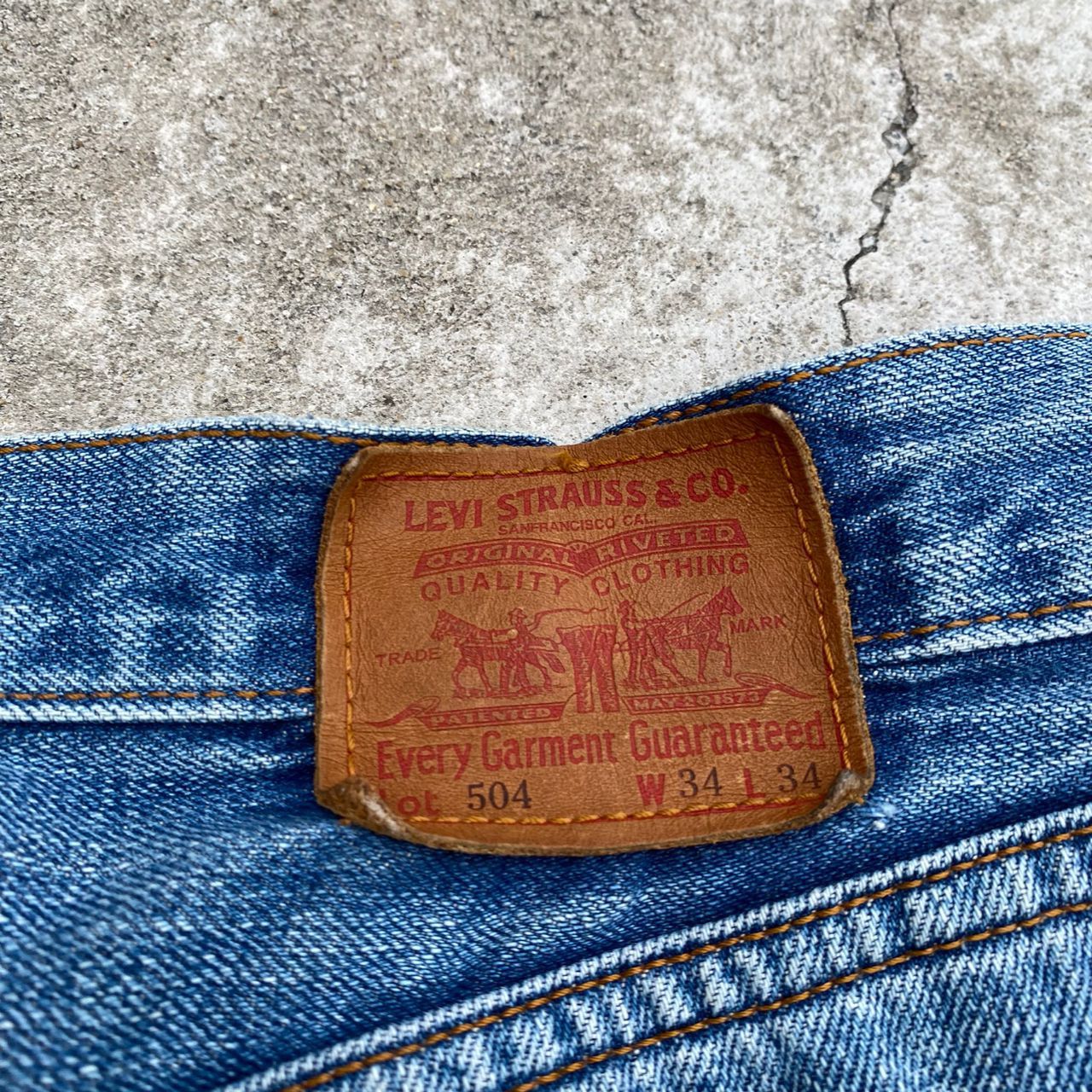 Levi's Vintage Levis 504 Distressed Denim Kurt Cobain Style Size US 33 - 12 Thumbnail