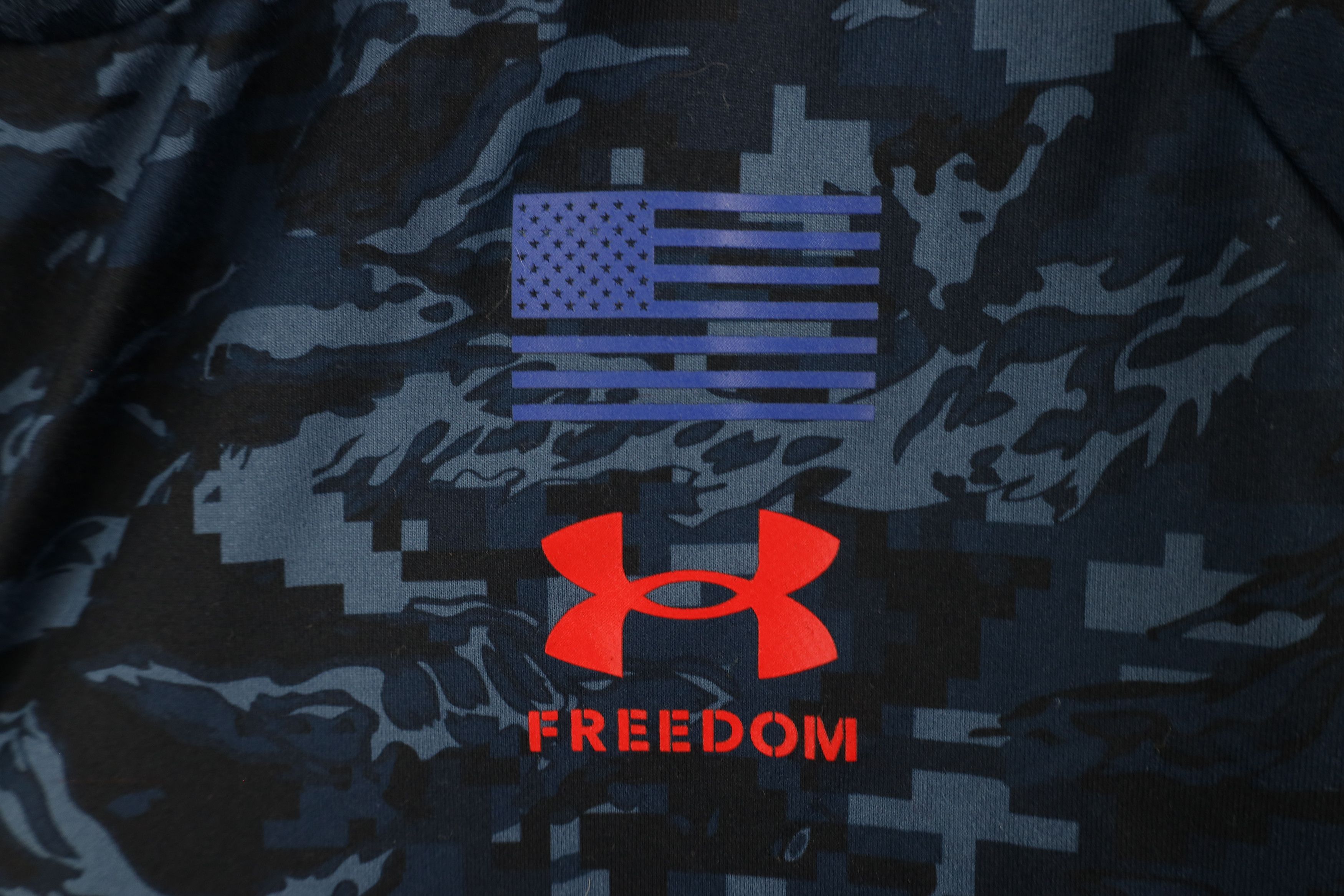 Under Armour × Vintage Under Armour Line Freedom Camouflage Long Sleeve T-Shirt Size US XXL / EU 58 / 5 - 4 Thumbnail