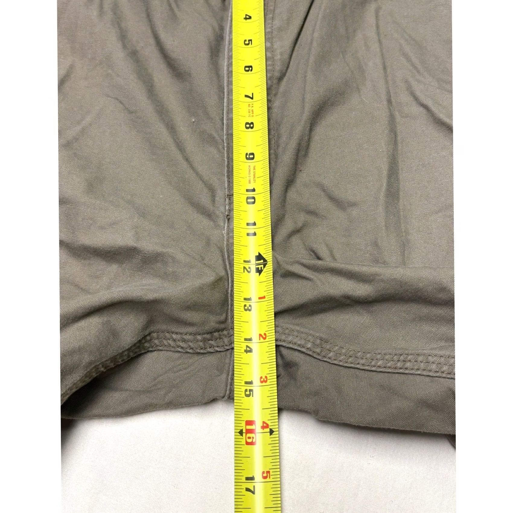 Carhartt Carhartt B147 LBR Mens Work Shorts Brown Khaki Utility Size US 44 / EU 60 - 7 Thumbnail