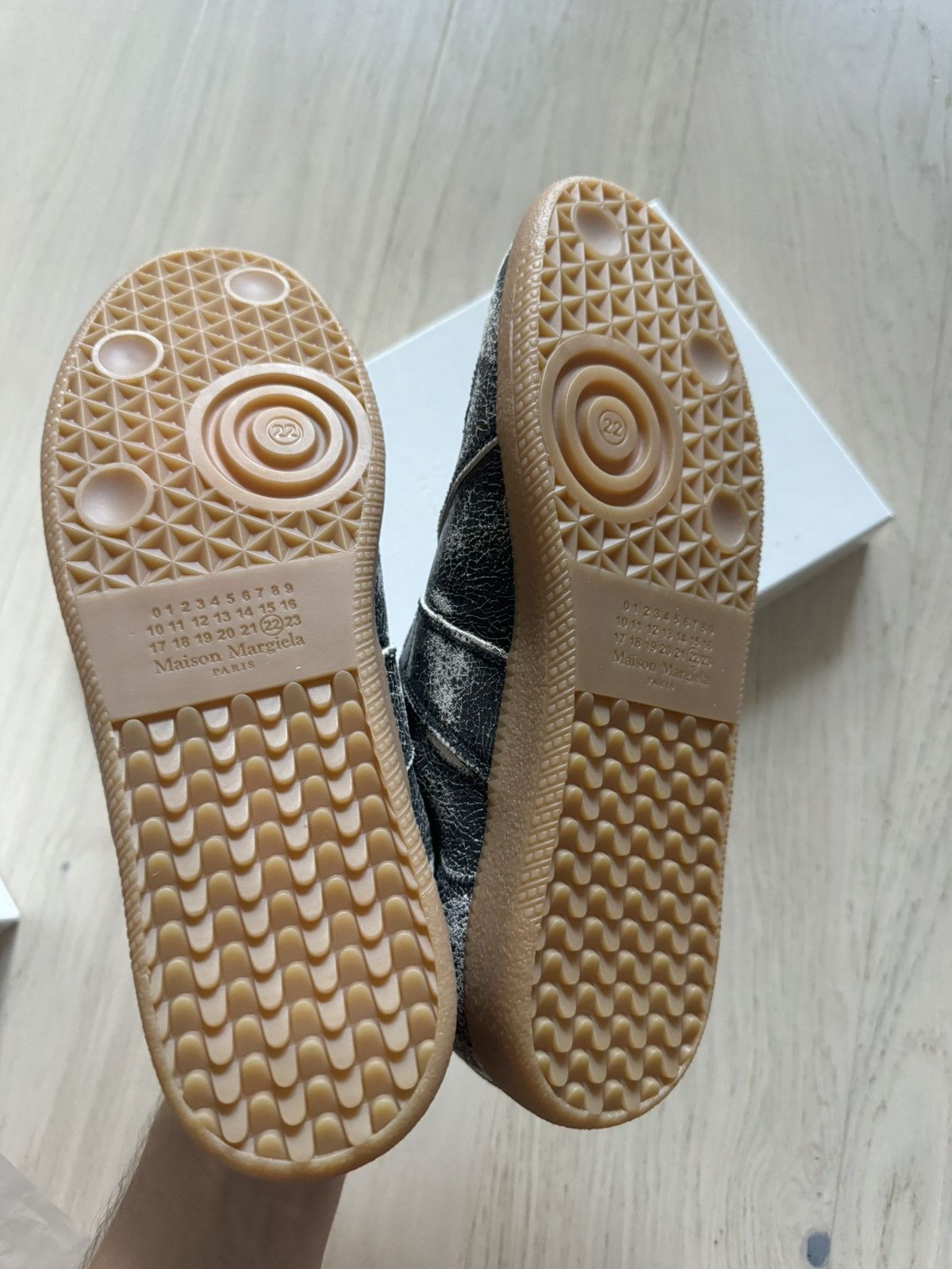 Maison Margiela Maison Margiela Cracked Leather Replica Sneakers Size US 8 / EU 41 - 9 Thumbnail