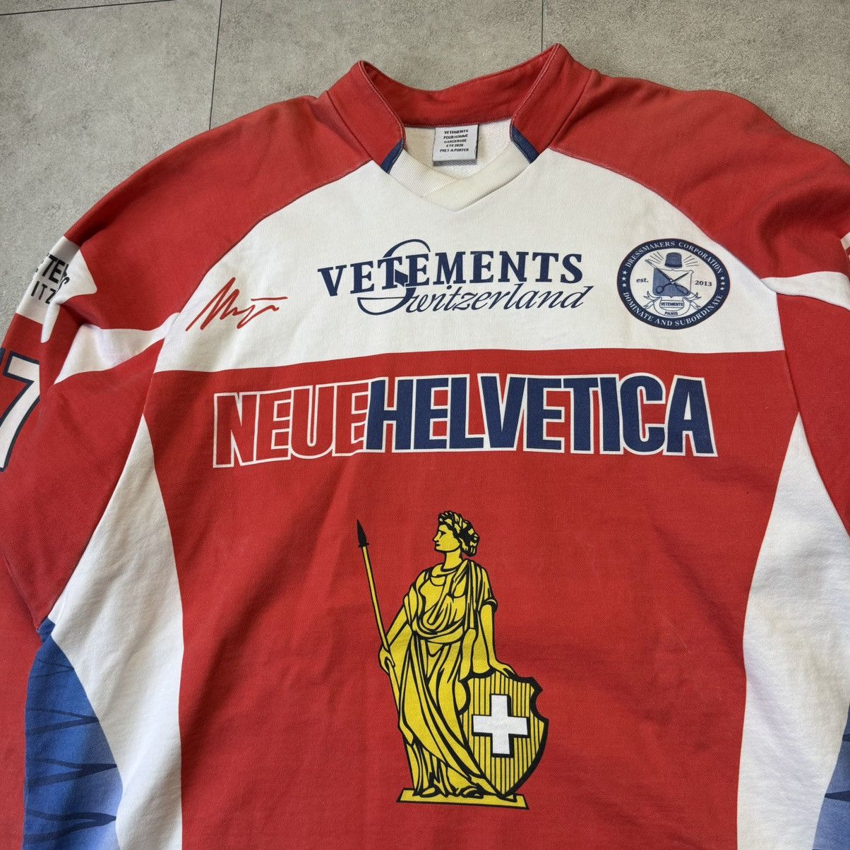 Vetements Vetements Helvetica Racing Logo Oversized Hockey Jersey Size US XS / EU 42 / 0 - 3 Thumbnail