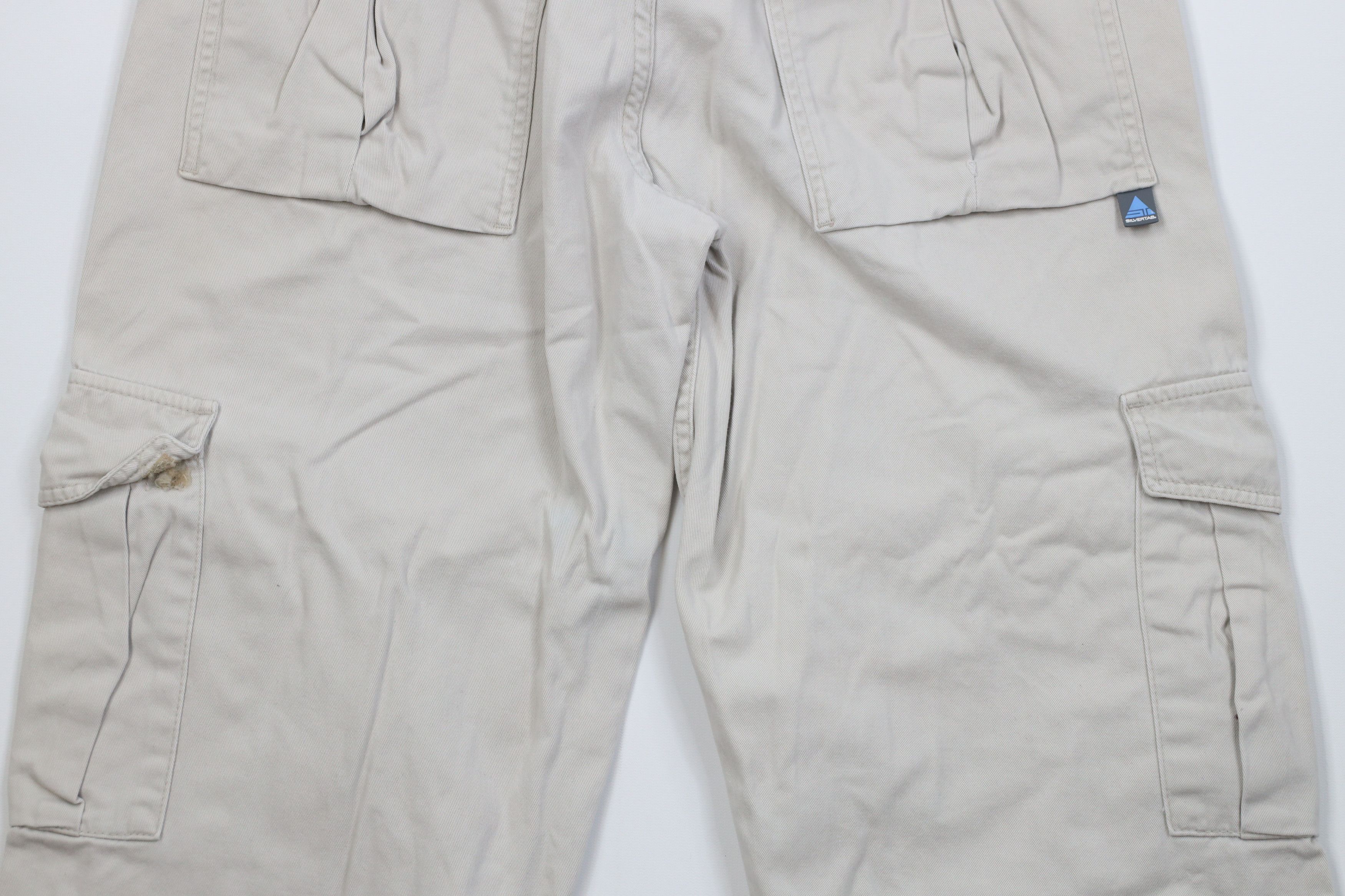 Levi's Vintage Y2K 2001 Levis Silvertab Wide Leg Cargo Pants Beige Size US 32 / EU 48 - 14 Thumbnail