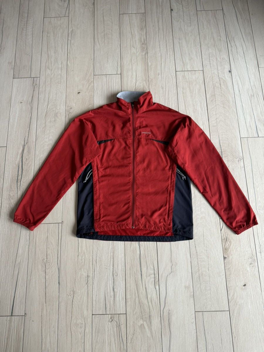 Patagonia Patagonia Small Logo Red Windbreaker Jacket Size US L / EU 52-54 / 3 - 1 Thumbnail