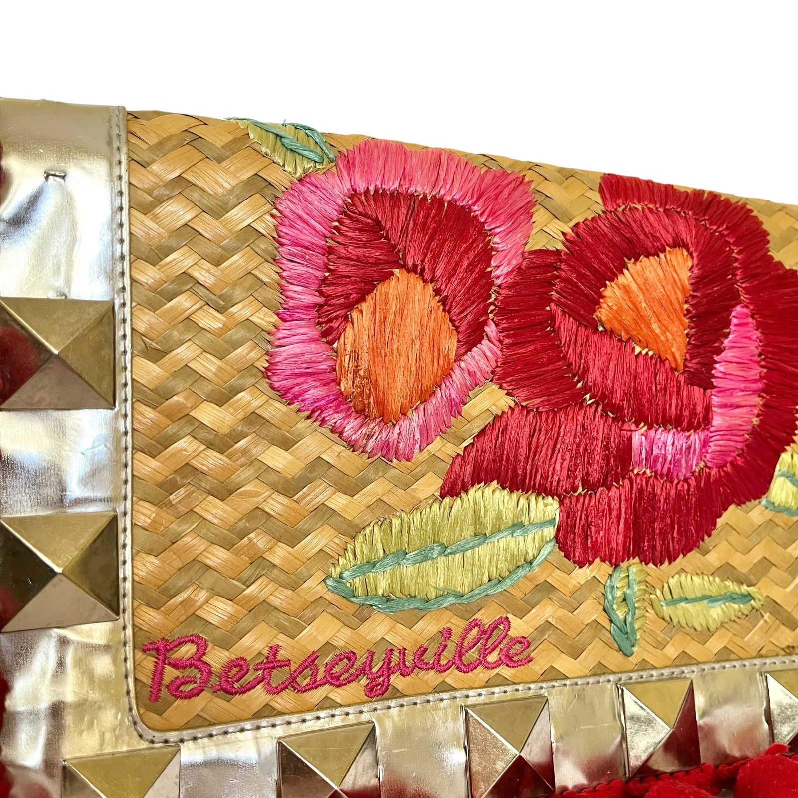 Betsey Johnson Betsey Johnson Betseyville Playa de Betsey Studded Clutch Size ONE SIZE - 8 Thumbnail