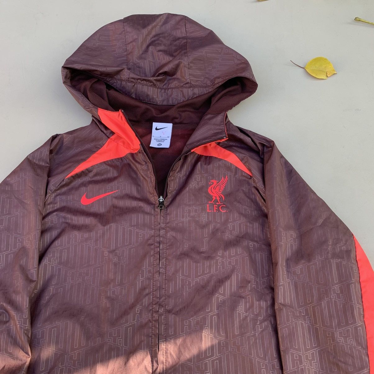 Nike Nike FC Liverpool jacket size S sportswear rare red Size US S / EU 44-46 / 1 - 3 Thumbnail