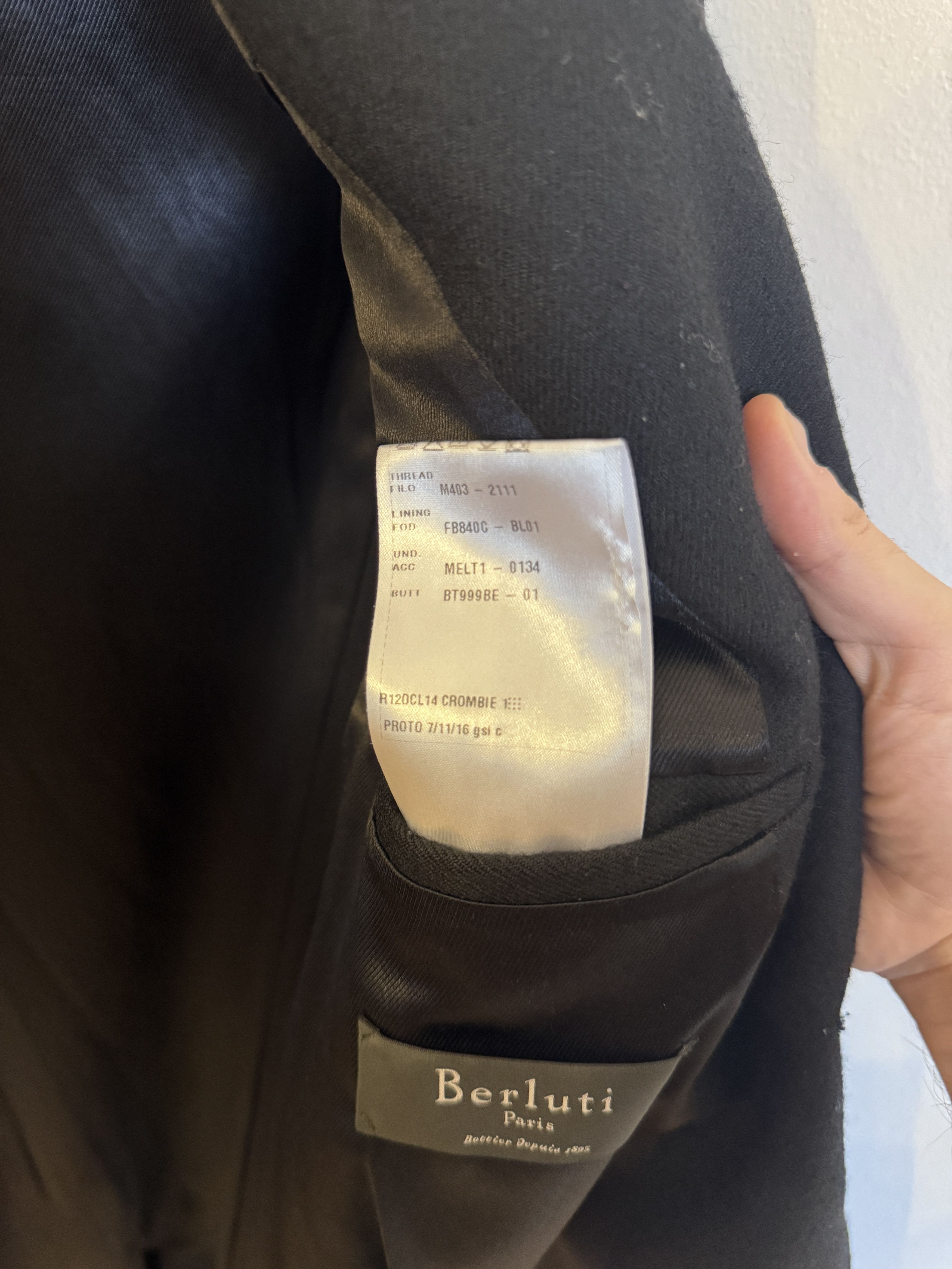 Berluti FW17 Classic 3 Button Coat in Black Wool Size US M / EU 48-50 / 2 - 12 Thumbnail