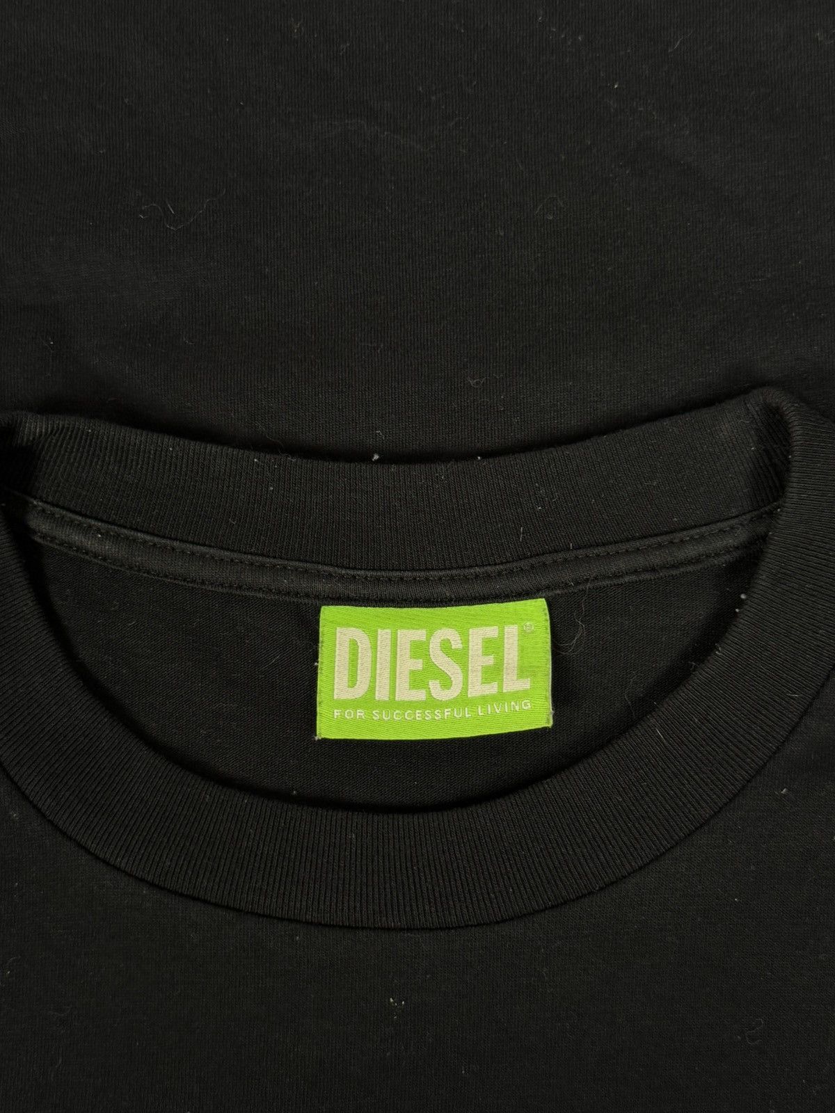 Diesel Diesel Y2K Logo Fabulous Design 3D Graphic T-Shirt Size M / US 6-8 / IT 42-44 - 9 Thumbnail
