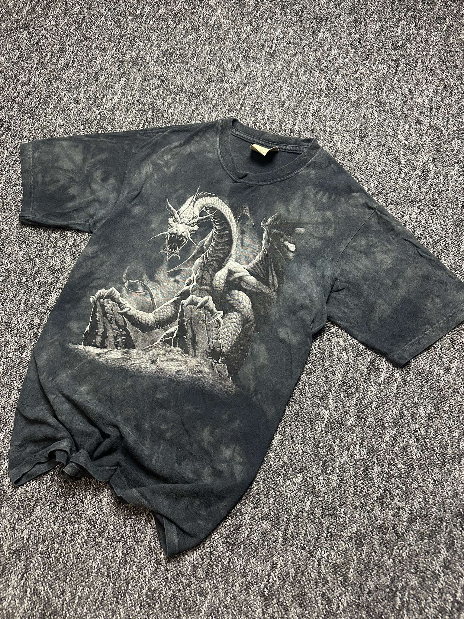 Affliction × Vintage retro style oldschool 90s Shirt Dragon drake graphic print Size US M / EU 48-50 / 2 - 3 Thumbnail