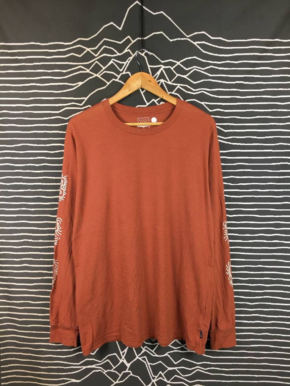 Billabong Billabong Gallery Rust Orange Tribal Sleeve Print Tee Size L Size US L / EU 52-54 / 3 - 2 Thumbnail