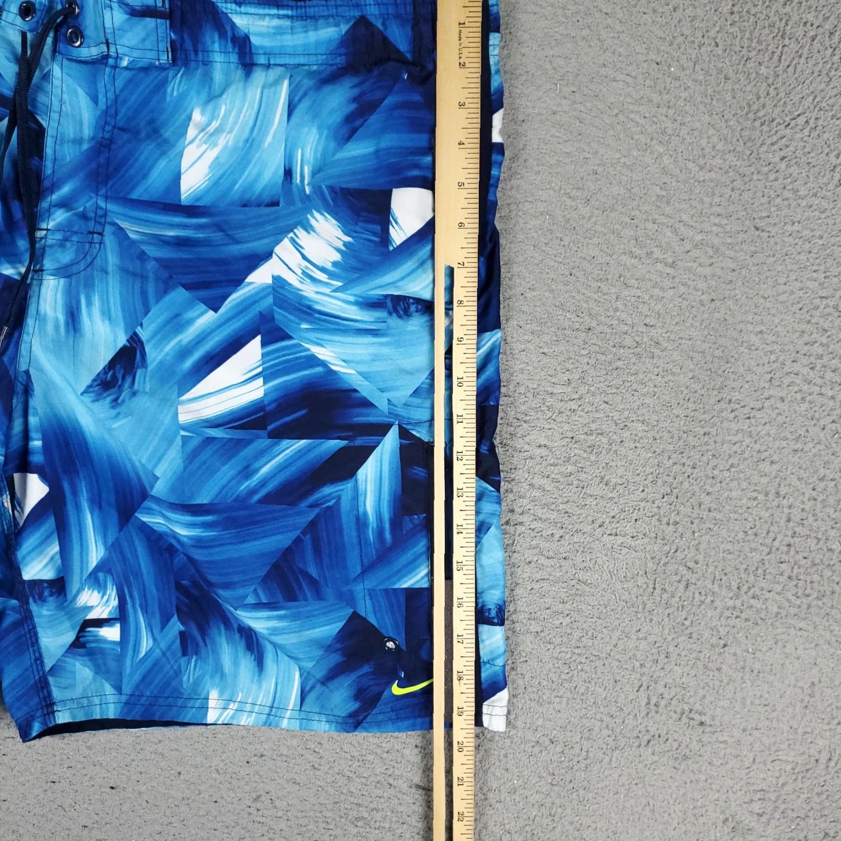 Nike Nike Shorts Mens XL Blue Abstract Swoosh Lace Tie Beach Board Swim Trunks Geometric Pattern Polyester Blended Fabric Lined Polyester Brand Nike Size US 36 / EU 52 - 5 Thumbnail