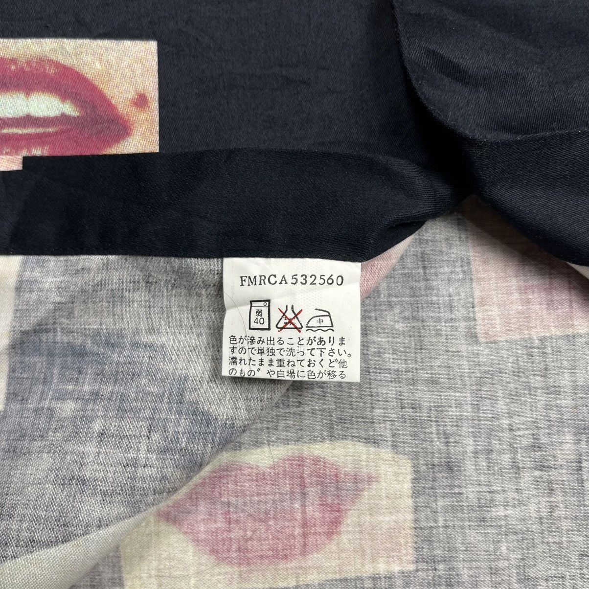Moschino moschino printed lips long sleeve button up shirt Size US L / EU 52-54 / 3 - 9 Thumbnail