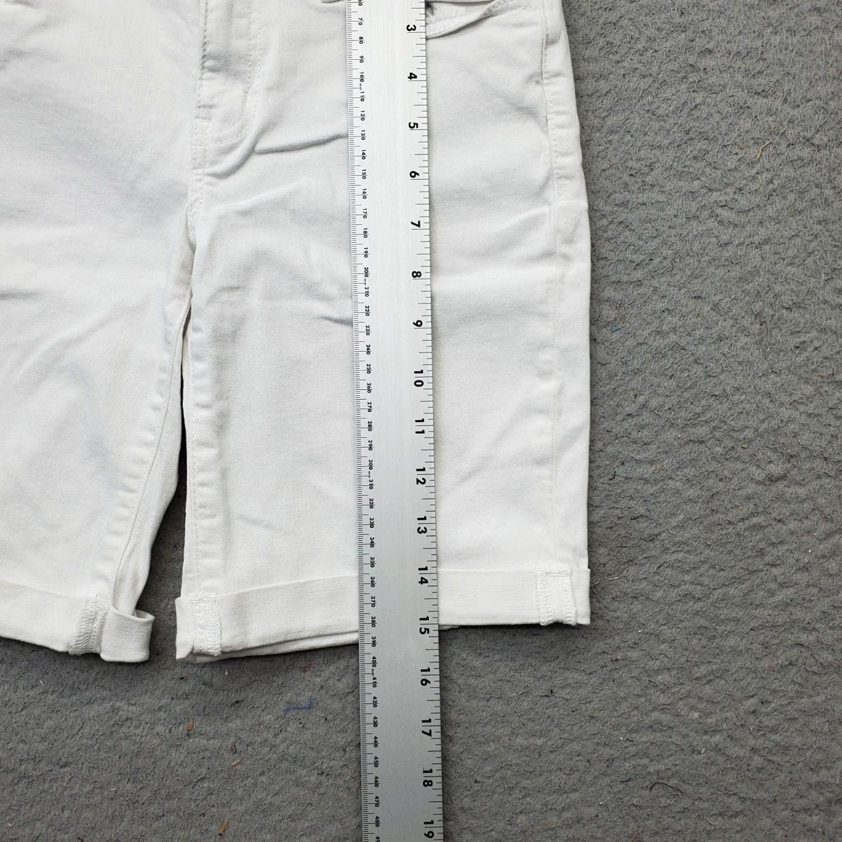 Denime SO Bermuda Shorts Womens Size 3 White Denim Light Wash Low Rise Outdoor Zip Fly Shirt Size 26" / US 2 / IT 38 - 3 Thumbnail