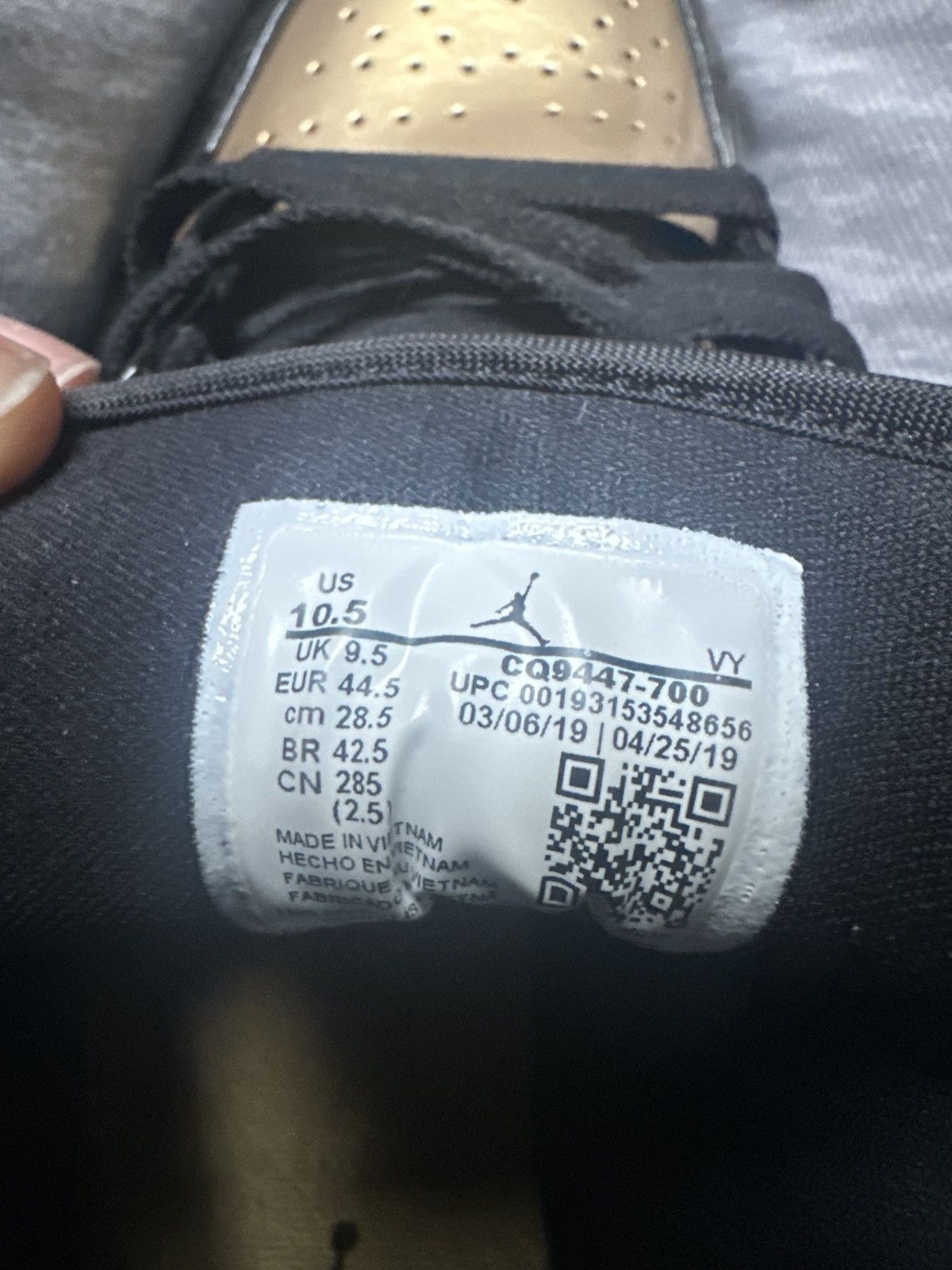 Jordan Brand Jordan 1 Low “Gold Toe” Size US 10.5 / EU 43-44 - 6 Thumbnail