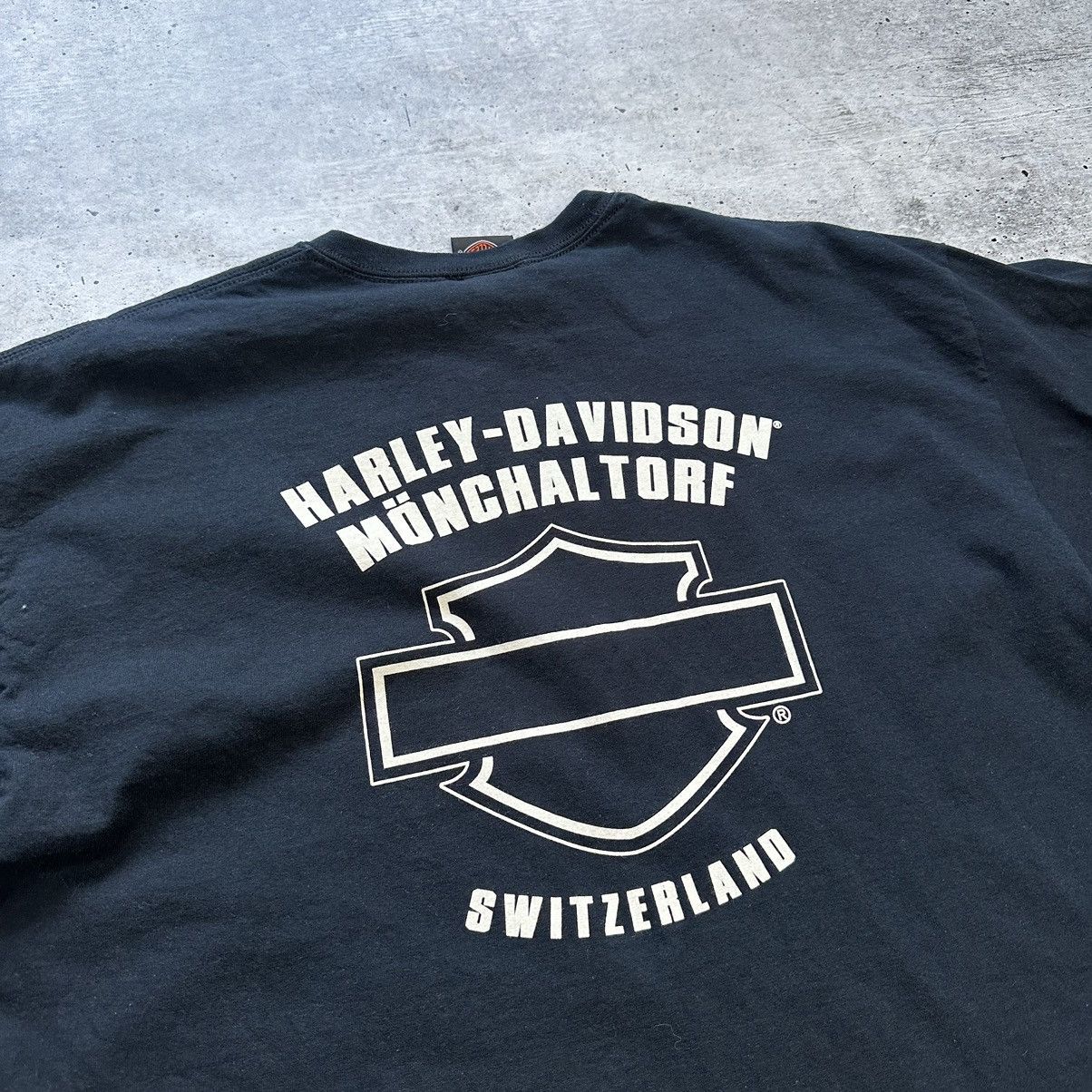 Harley Davidson Harley Davidson Switzerland T-shirt Black Men’s Size XL Size US XXL / EU 58 / 5 - 13 Thumbnail
