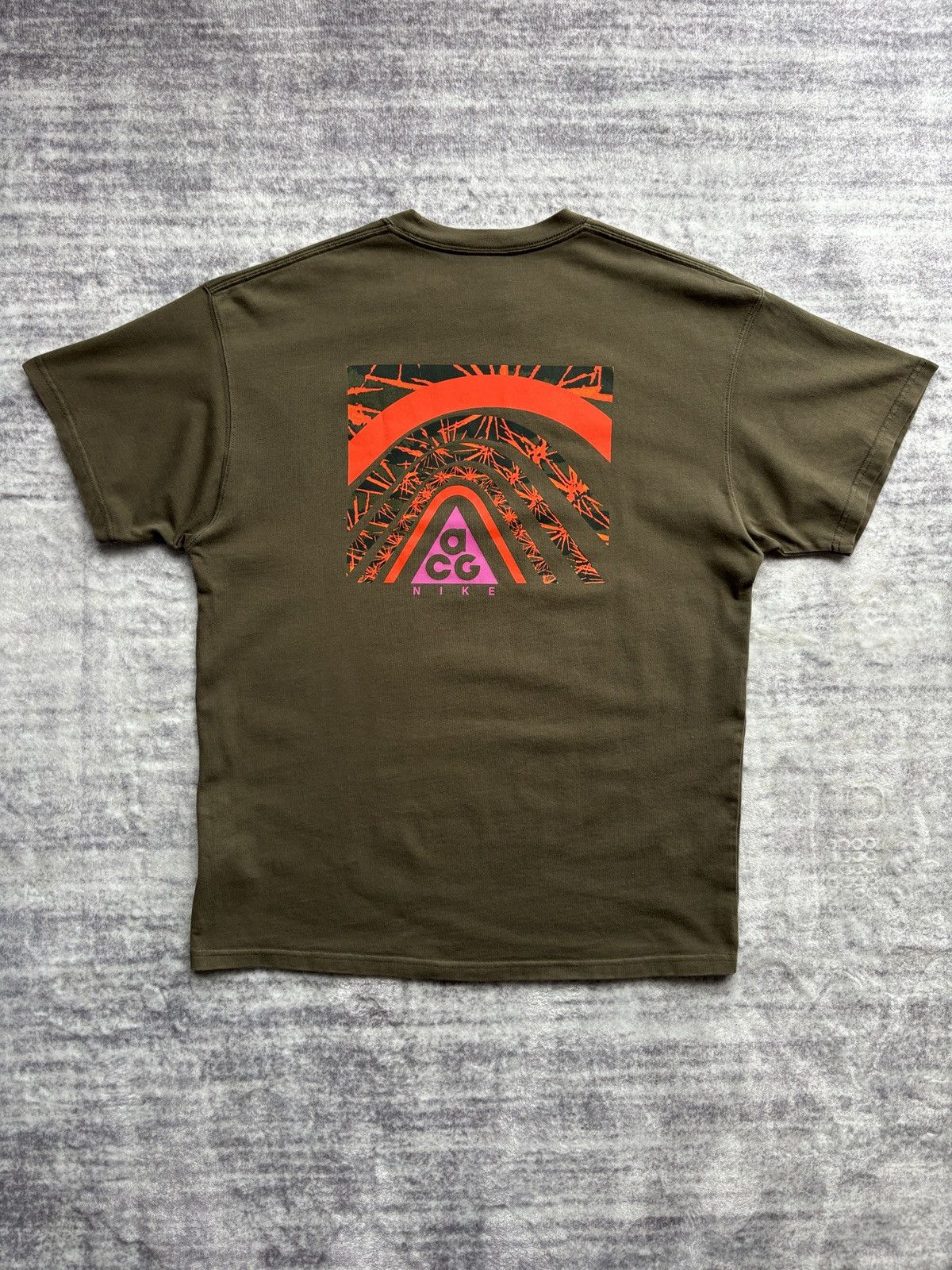 Nike ACG Nike ACG Splattered Logo Tee CT4168-325 Green Size M T-Shirt Size US M / EU 48-50 / 2 - 1 Thumbnail