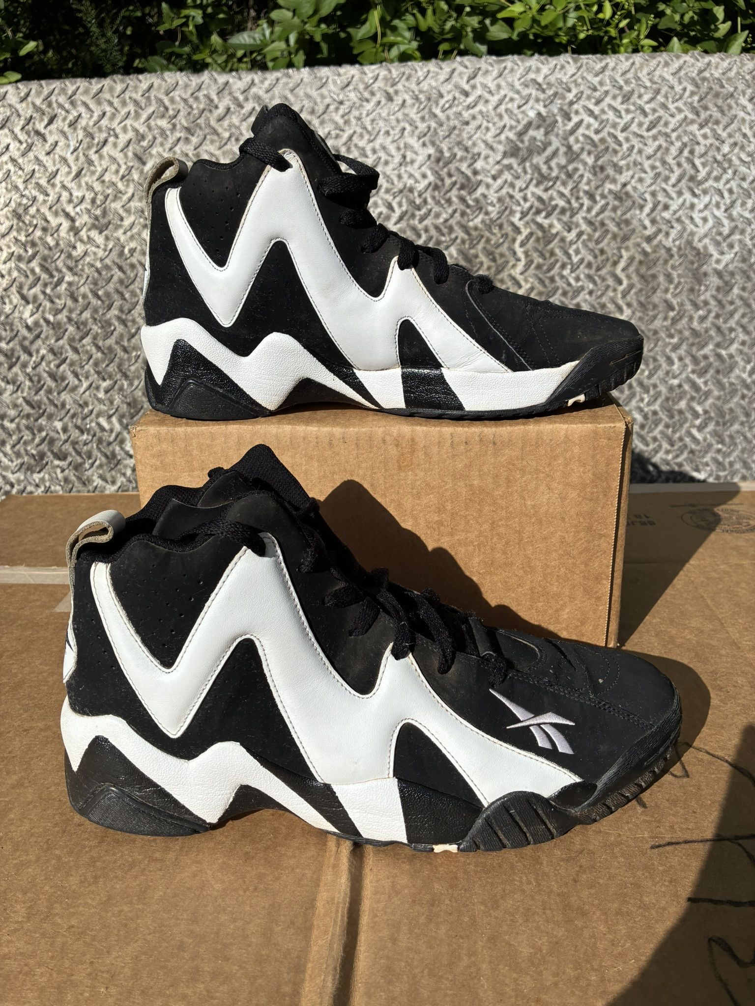 Reebok Reebok Kamikaze I| 2 OG Retro V44405 Black White Men's 12 Size US 12 / EU 45 - 1 Thumbnail