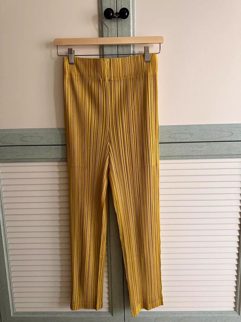 Issey Miyake Issey Miyake size:2 Prosperous yellow pleated long pants Size 31" - 1 Thumbnail