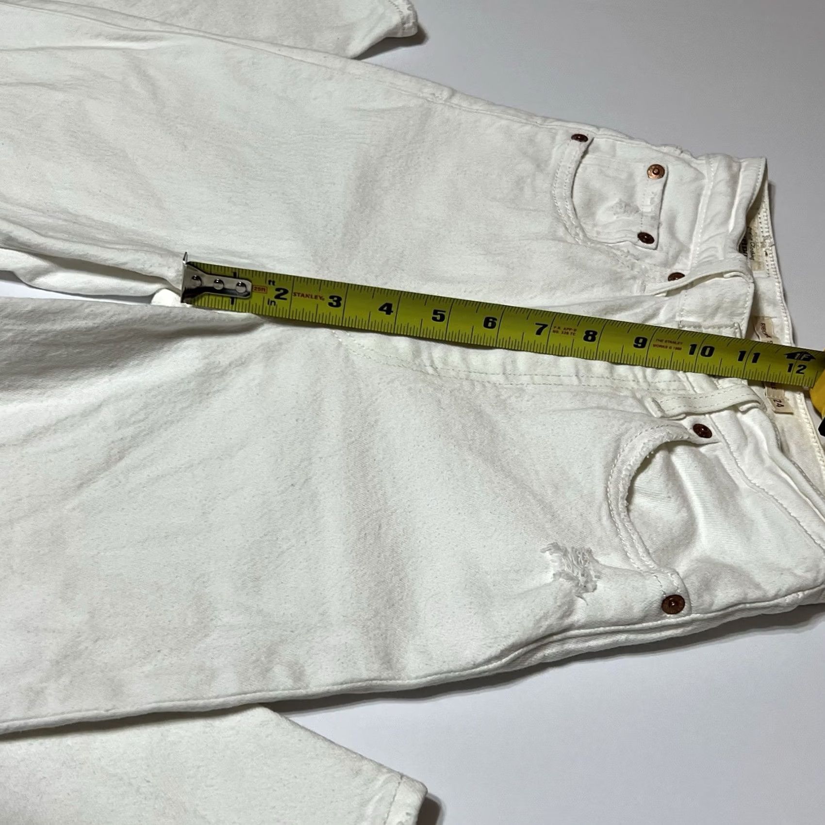 Levi's VINTAGE Levis Premium Ribcage Straight Ankle Jeans Womens 24x29 White Denim Size 42" / US 20 - 4 Thumbnail