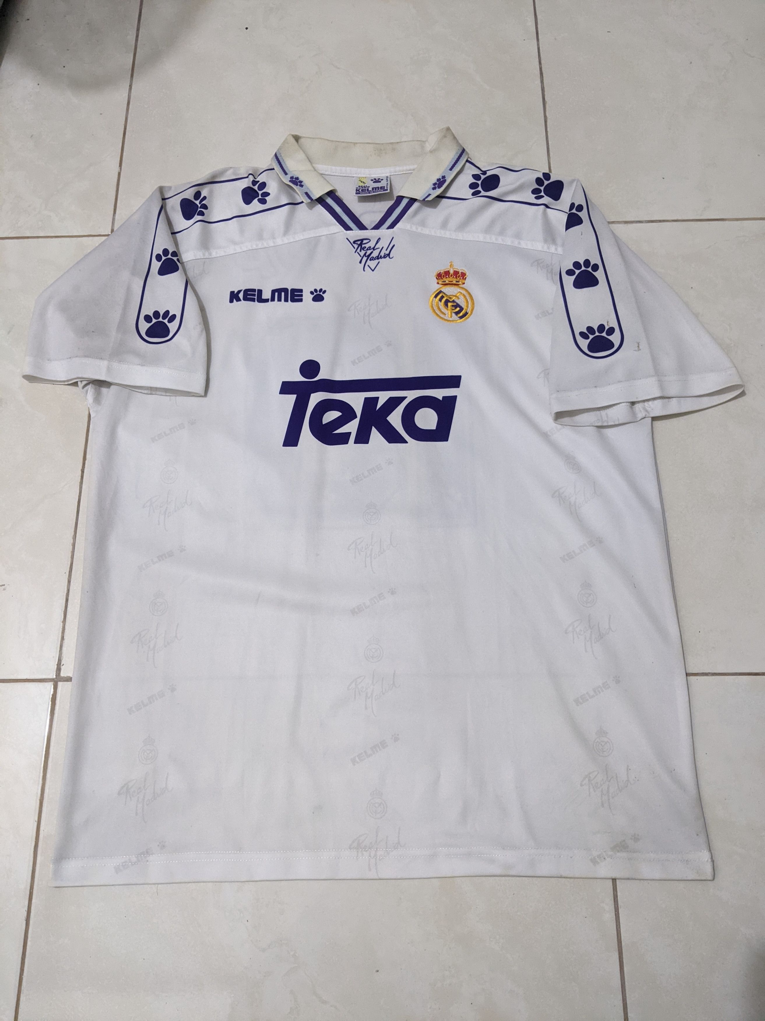 Vintage Real Madrid 1994-95 home M.laudrup Jersey football shirt Size US L / EU 52-54 / 3 - 1 Thumbnail
