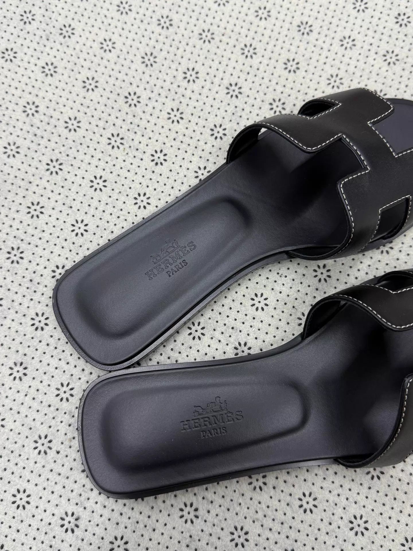 Hermes Hermes Classic H Black Slide 36.5 New With Box Size US 6 / IT 36 - 4 Thumbnail