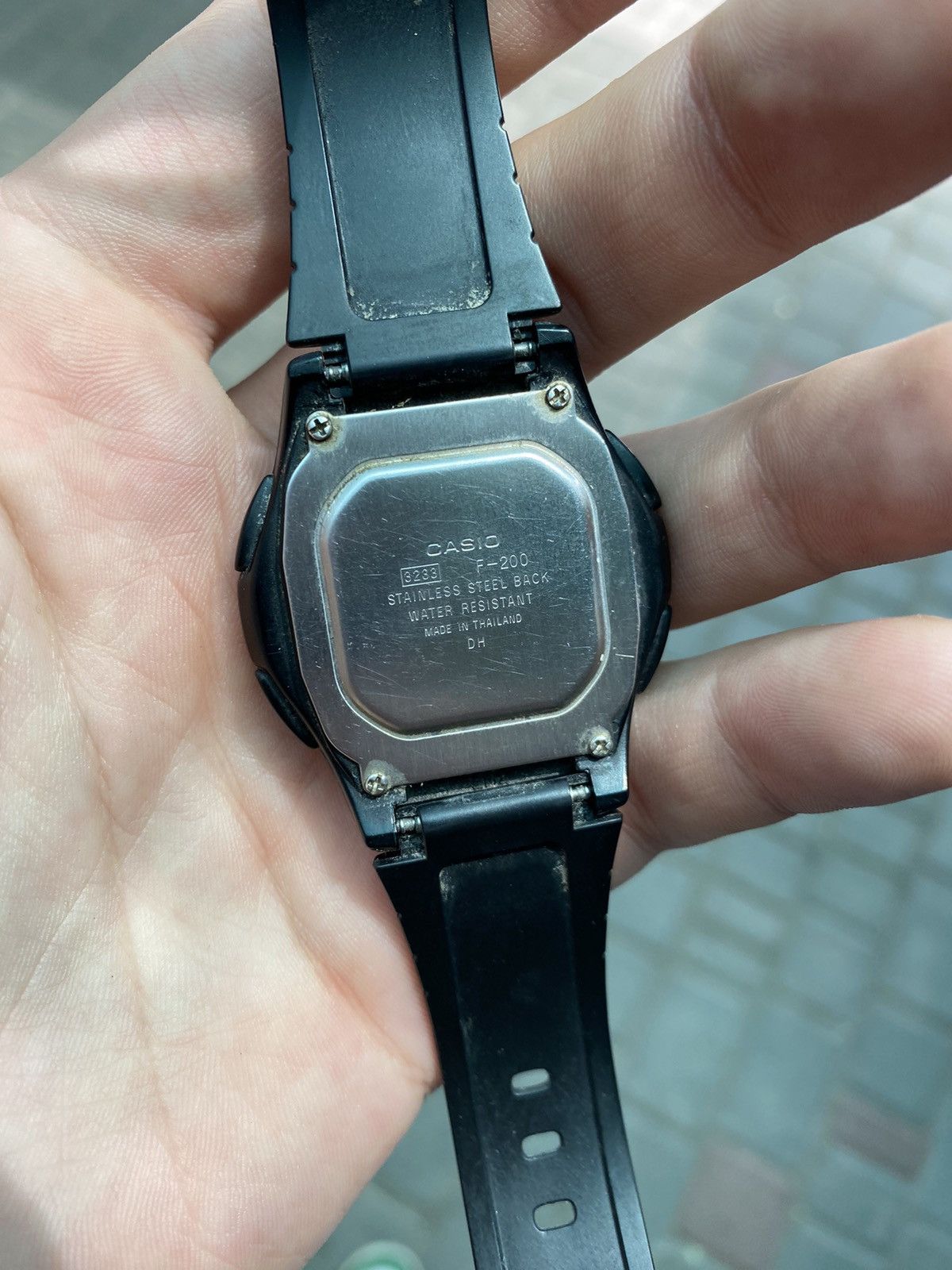 Casio Sport Watch Casio F-200 with Light, Excellent Condition Size ONE SIZE - 8 Thumbnail